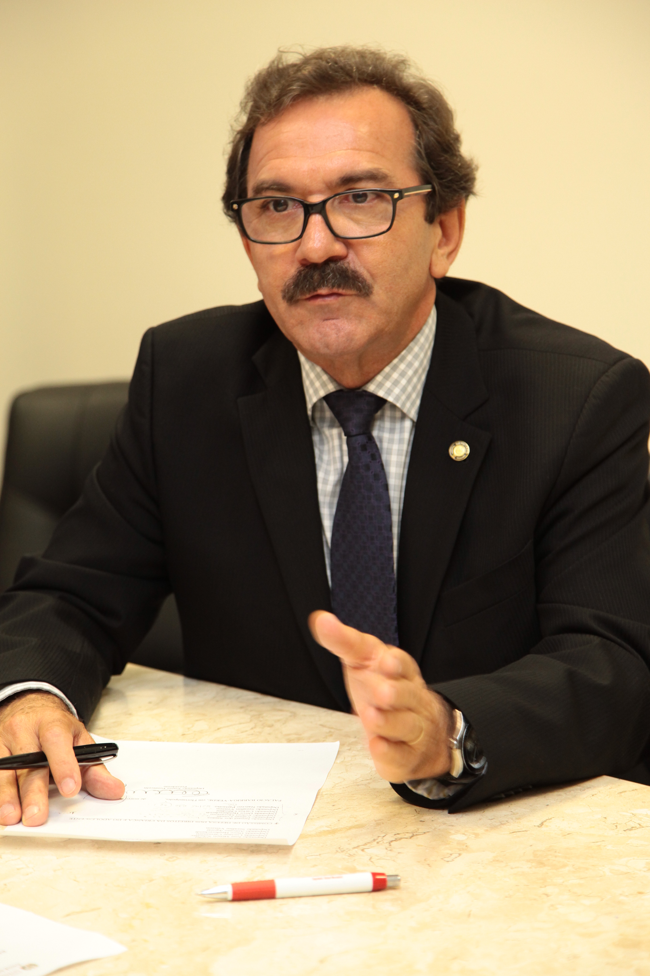 Reunião da Comissão de Defesa dos Direitos da Criança e do Adolescente. Deputado Serafim Venzon (PSDB) Foto: Miriam Zomer