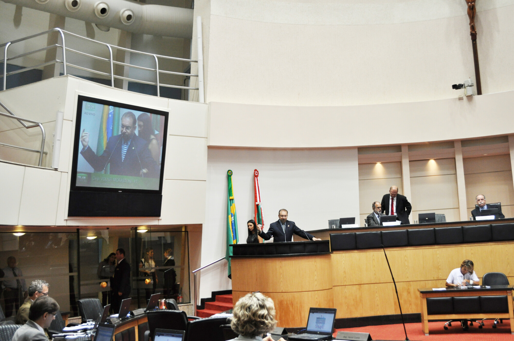 Deputado Volnei Morastoni (PT) na tribuna