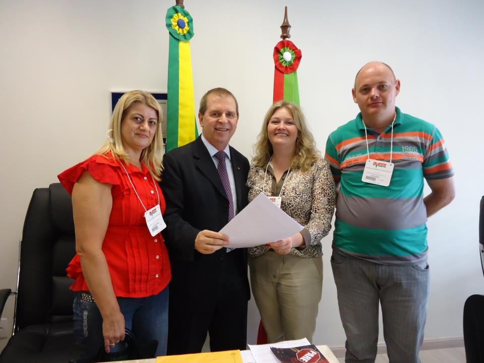 Deputado Mauricio Eskudlark (PSD) com os vereadores de Tunápolis, Elói, Elise e Cleni