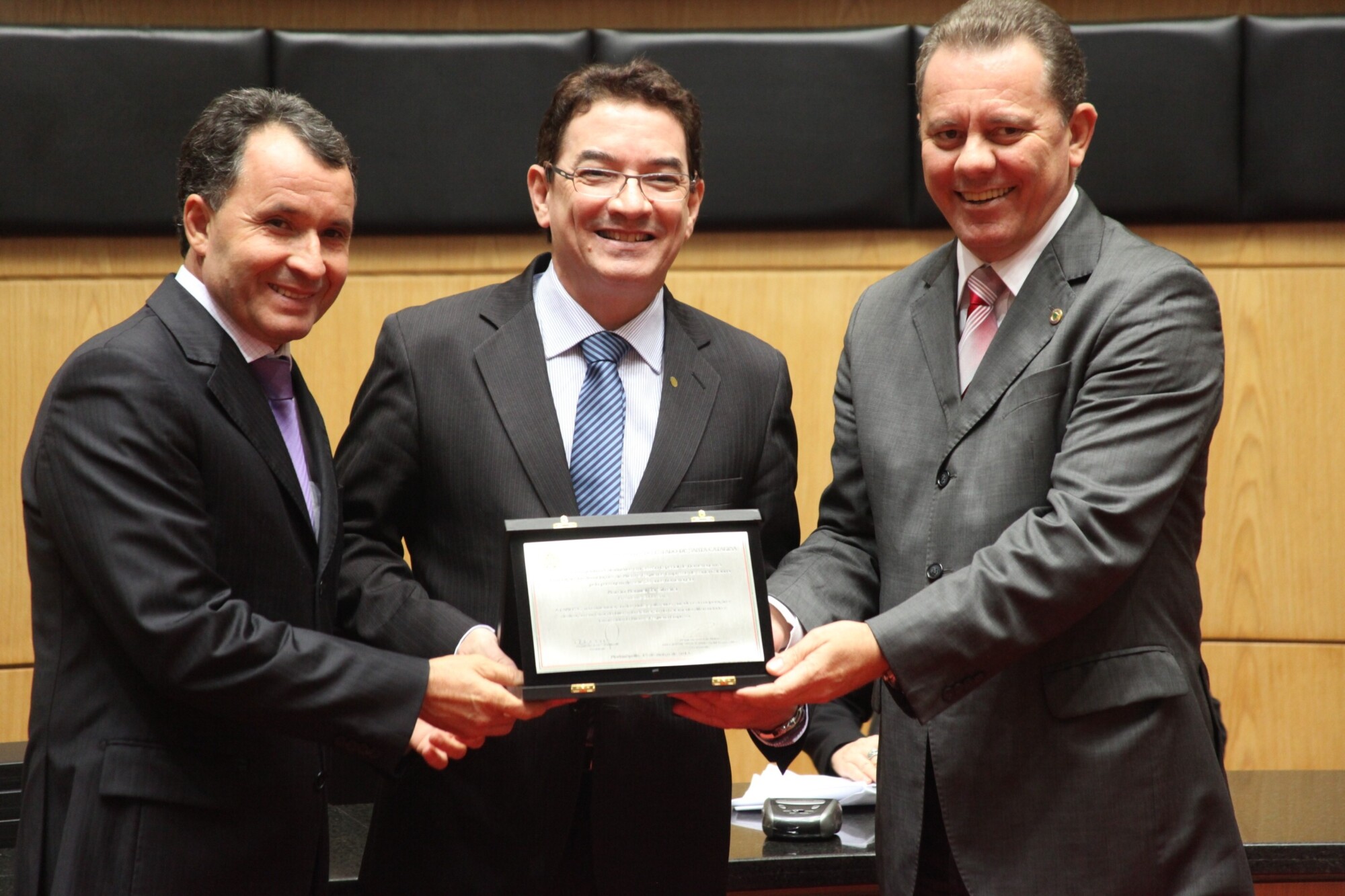 Posse da nova diretoria marca sessão especial em homenagem à Fampesc