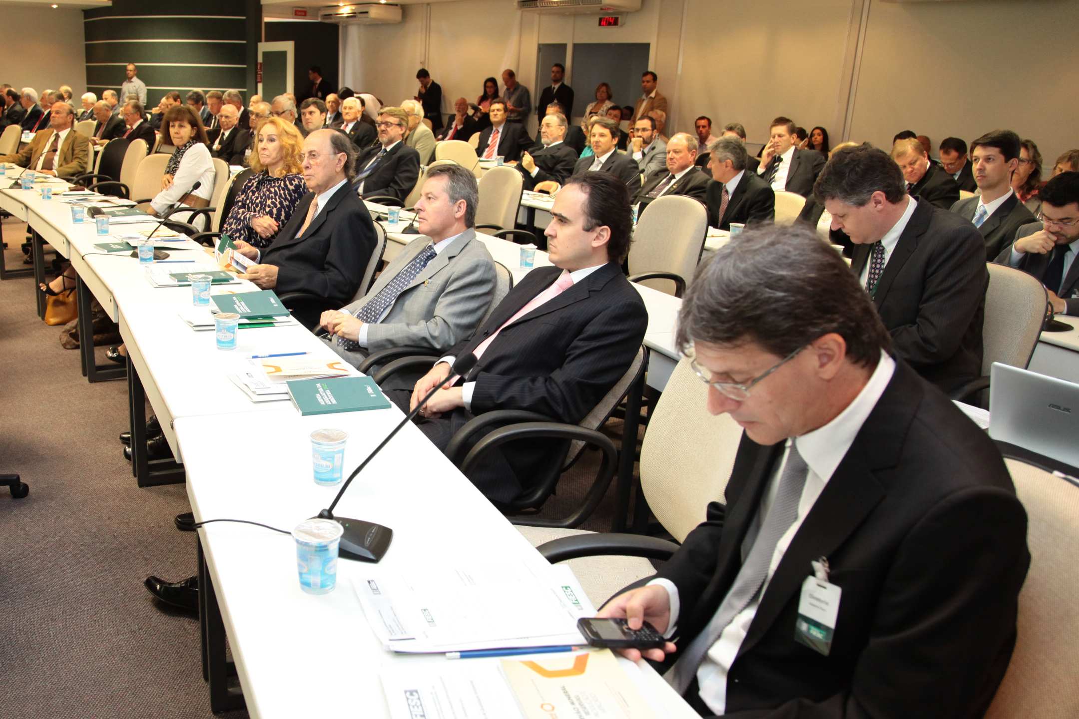 Reunião da diretoria da FIESC com o Secretário-executivo do Ministério de Minas e Energia, Márcio Zimmermann. Foto: Miriam Zomer