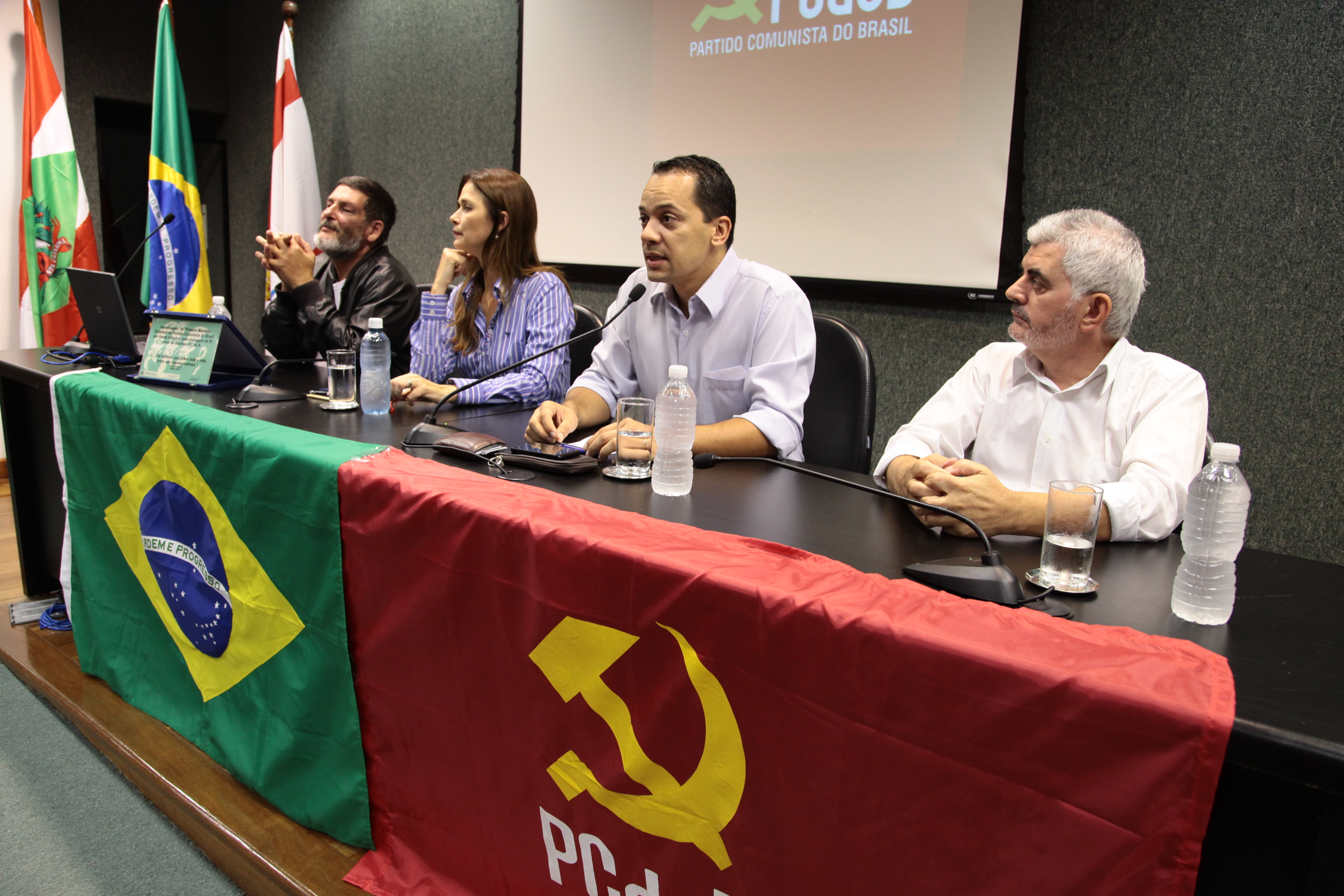Sessão Especial em homenagem aos 91 anos do Partido Comunista do Brasil - PCdoB. Foto: Miriam Zomer