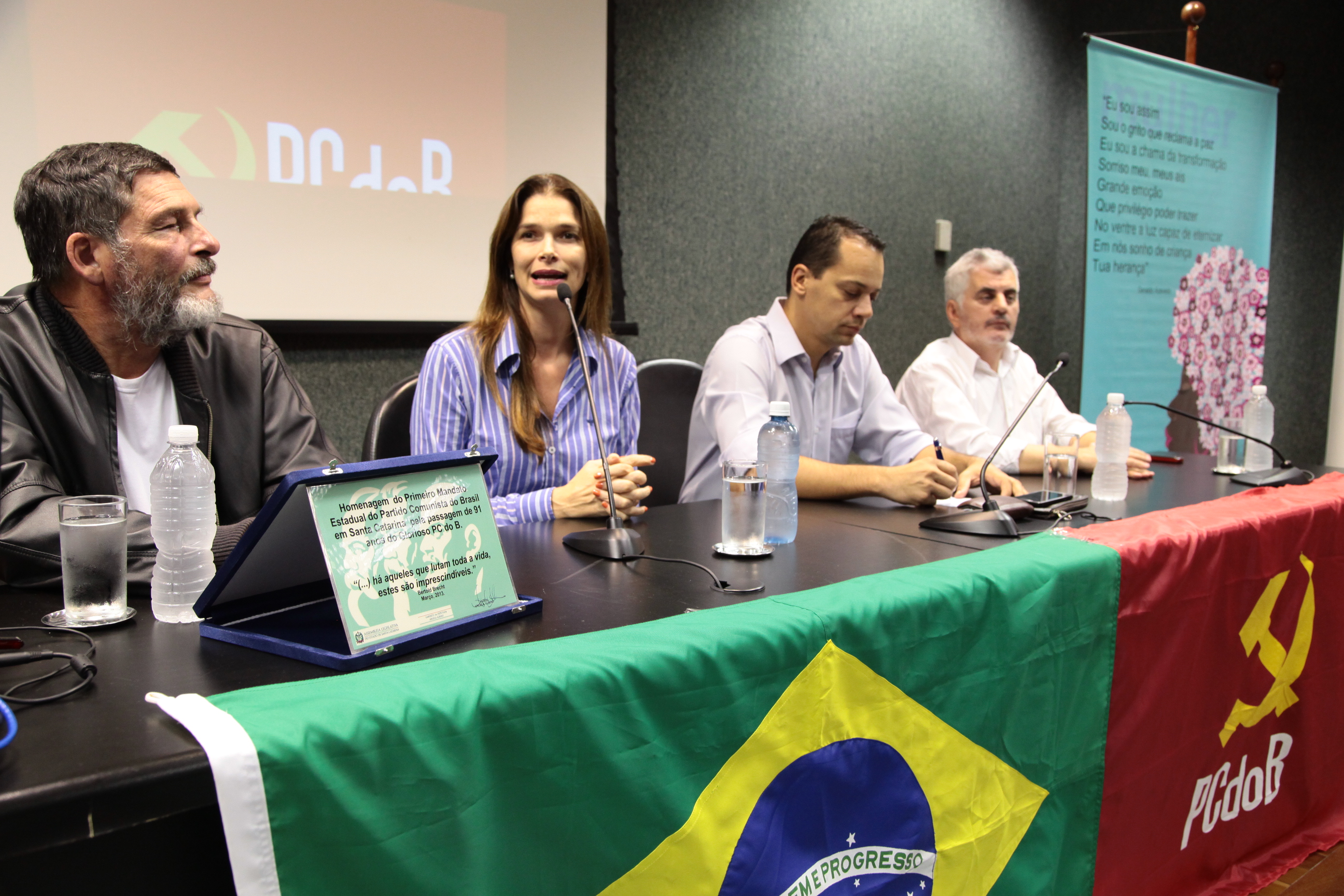 Sessão Especial em homenagem aos 91 anos do Partido Comunista do Brasil - PCdoB. Foto: Miriam Zomer