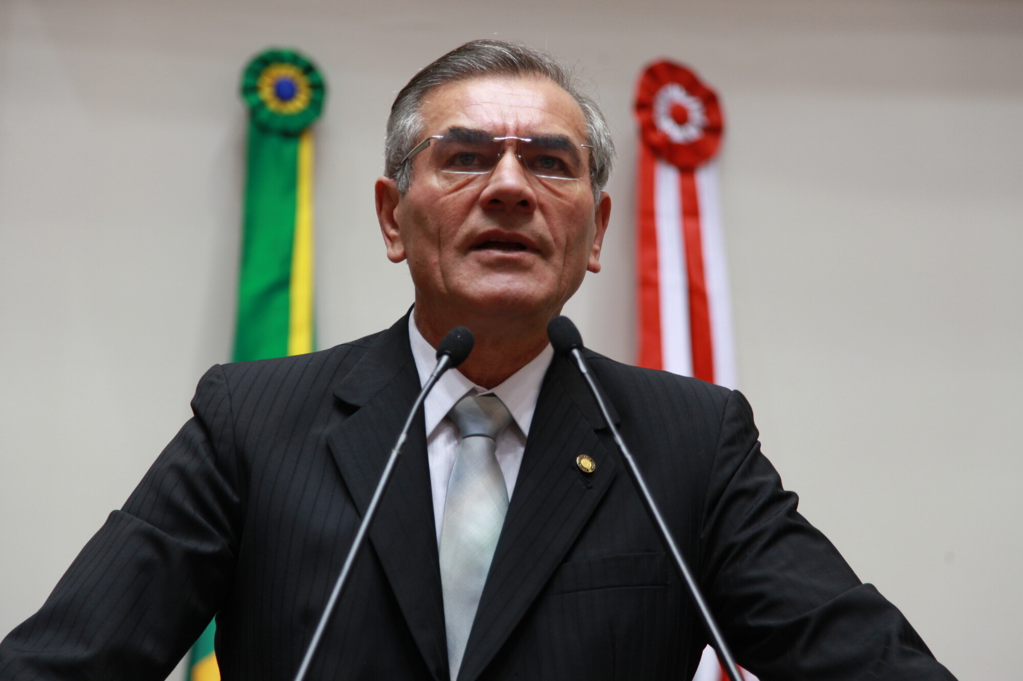 Silvio Dreveck destaca proposta de CPI para investigar telefonia móvel