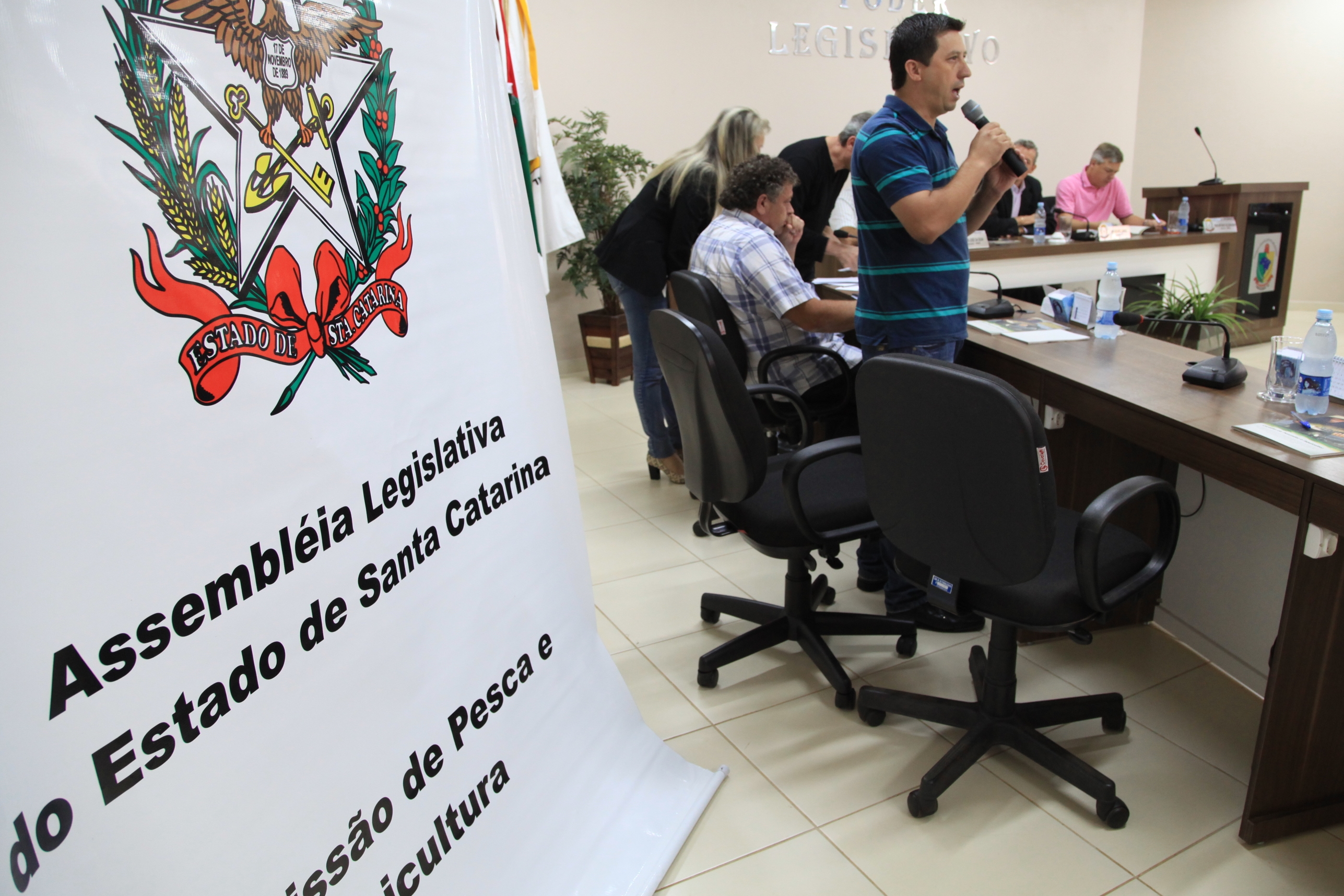 Comissão de Pesca e Aquicultura da Assembleia Legislativa realiza na cidade de Pinhalzinho, o seminário regional para debater o Plano Safra Pesca e Aqüicultura. Foto: Miriam Zomer