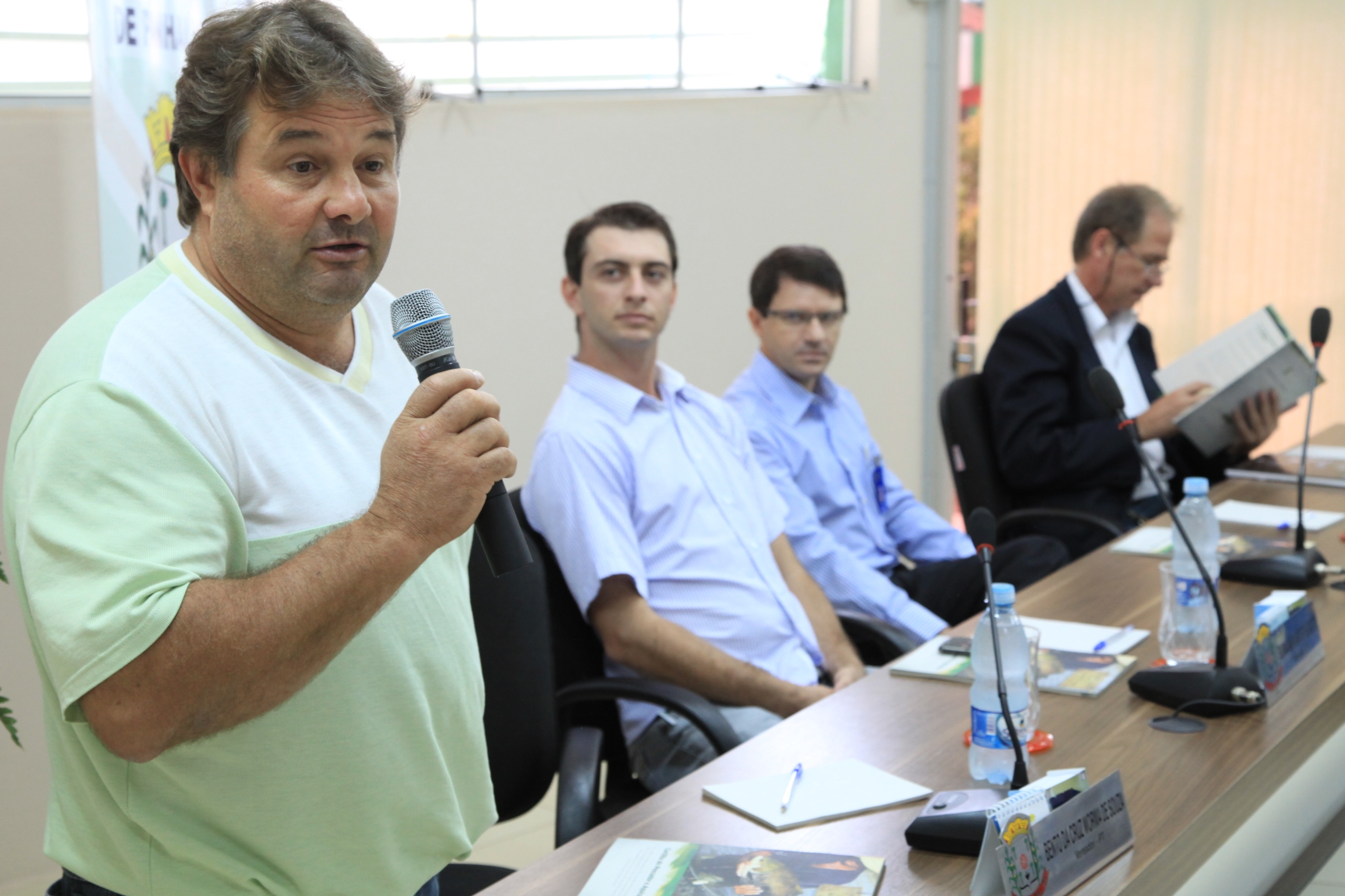 Comissão de Pesca e Aquicultura da Assembleia Legislativa realiza na cidade de Pinhalzinho, o seminário regional para debater o Plano Safra Pesca e Aqüicultura. Foto: Miriam Zomer