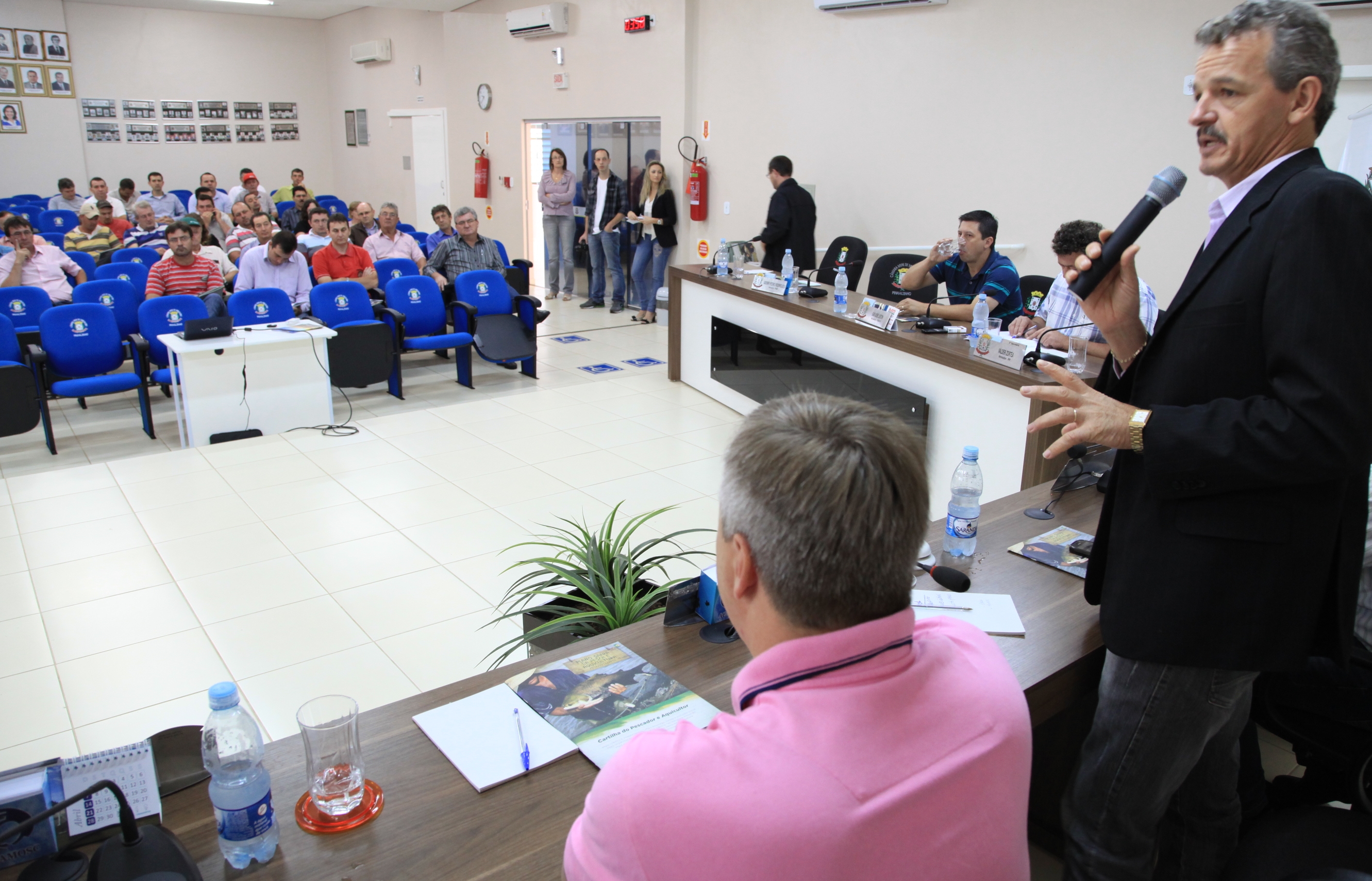 Comissão de Pesca e Aquicultura da Assembleia Legislativa realiza na cidade de Pinhalzinho, o seminário regional para debater o Plano Safra Pesca e Aqüicultura. Foto: Miriam Zomer