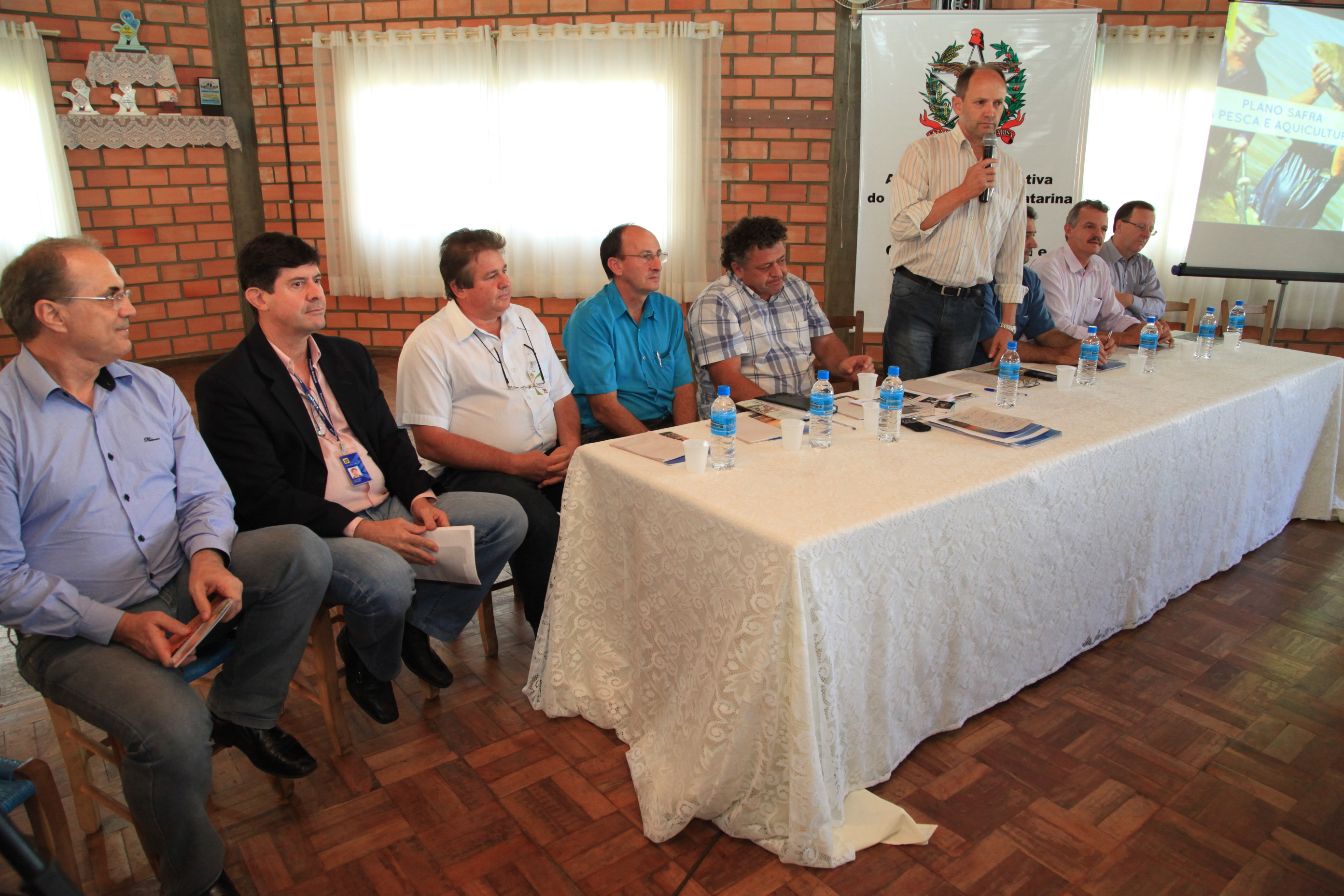 Comissão de Pesca e Aquicultura da Assembleia Legislativa realiza na cidade de São Lourenço do Oeste, o seminário regional para debater o Plano Safra Pesca e Aqüicultura. Foto: Miriam Zomer