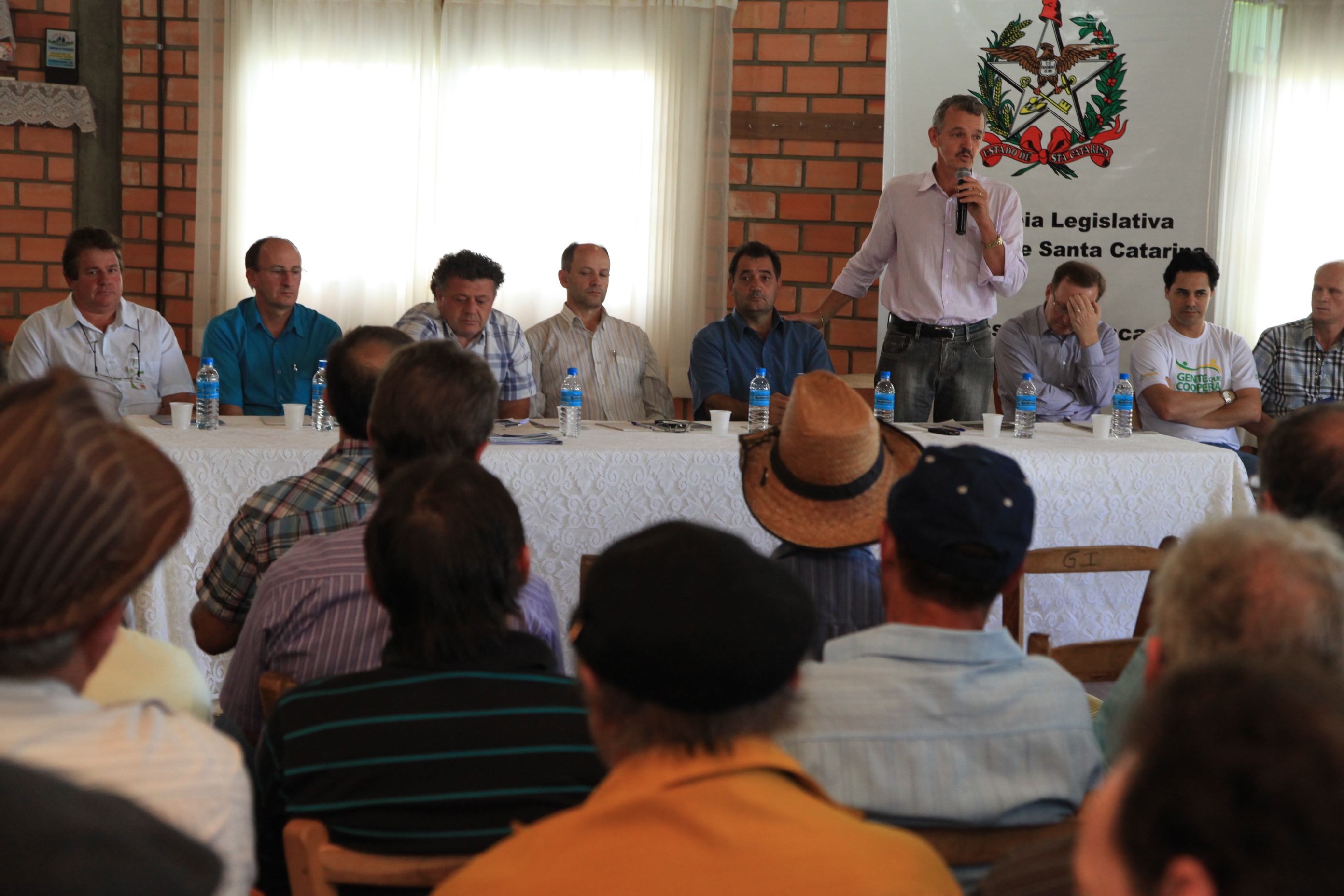 Comissão de Pesca e Aquicultura da Assembleia Legislativa realiza na cidade de São Lourenço do Oeste, o seminário regional para debater o Plano Safra Pesca e Aqüicultura. Foto: Miriam Zomer