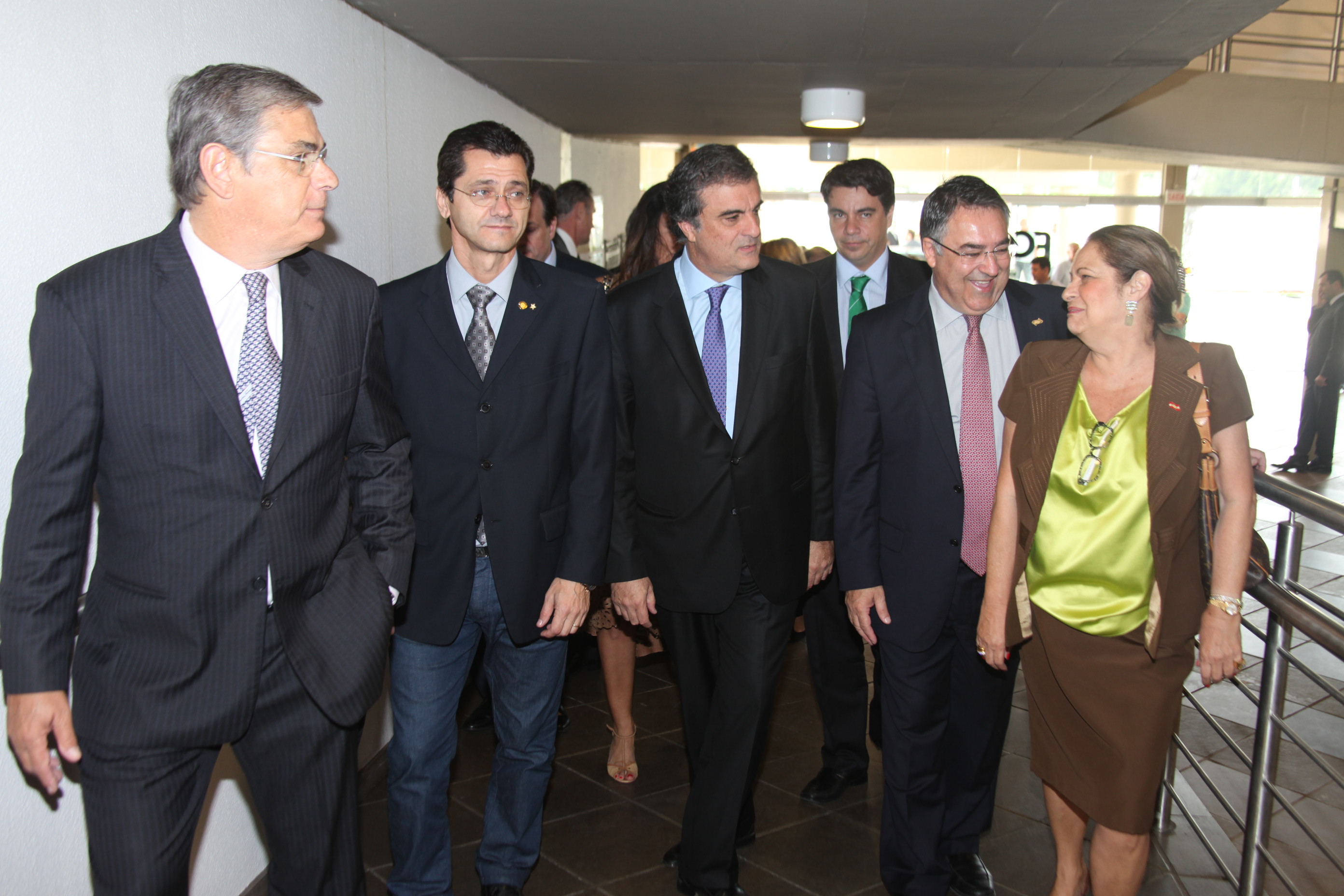 Governador Raimundo Colombo dá posse aos 40 defensores públicos de Santa Catarina. Foto: Fábio Queiroz