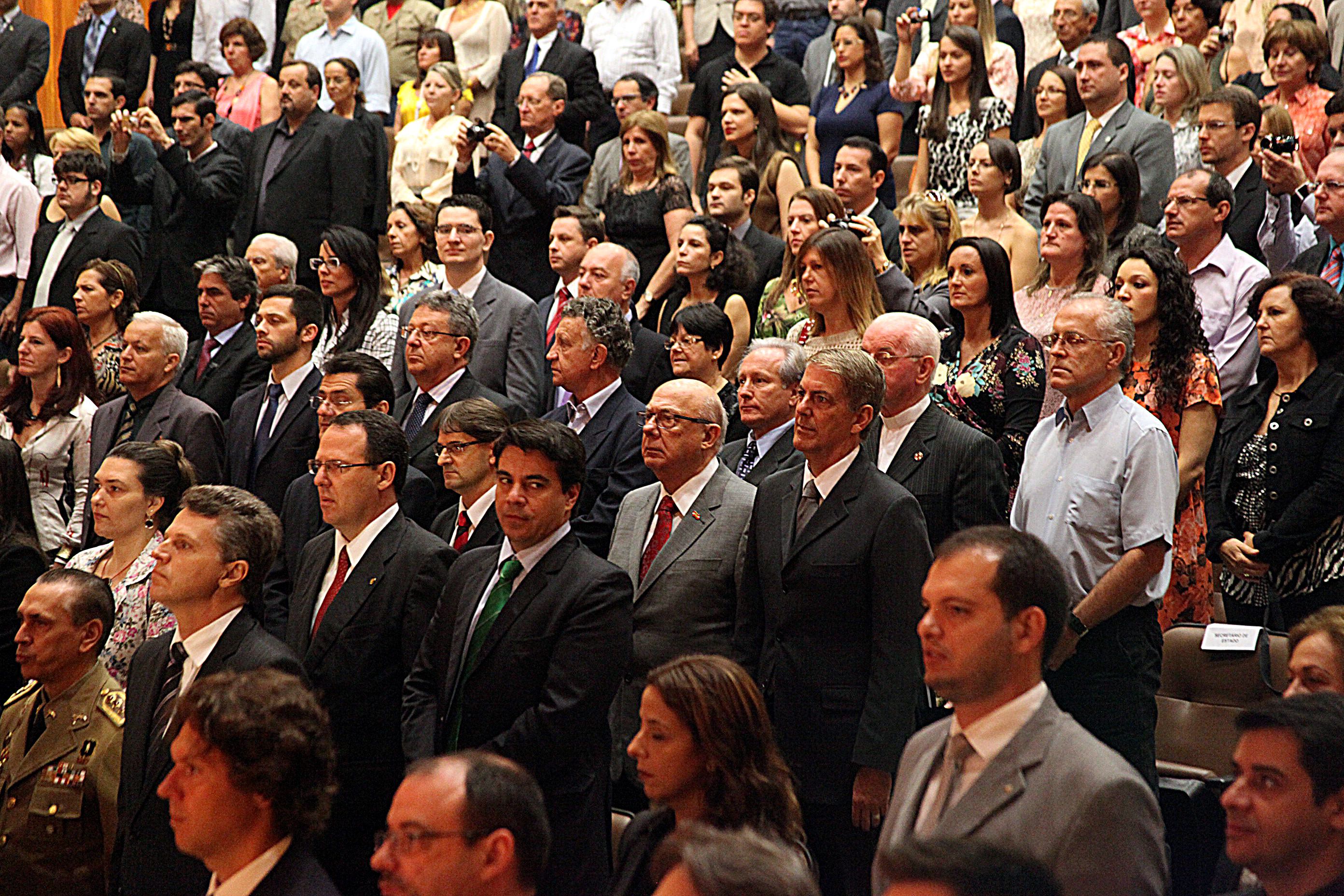 Governador Raimundo Colombo dá posse aos 40 defensores públicos de Santa Catarina. Foto: Fábio Queiroz