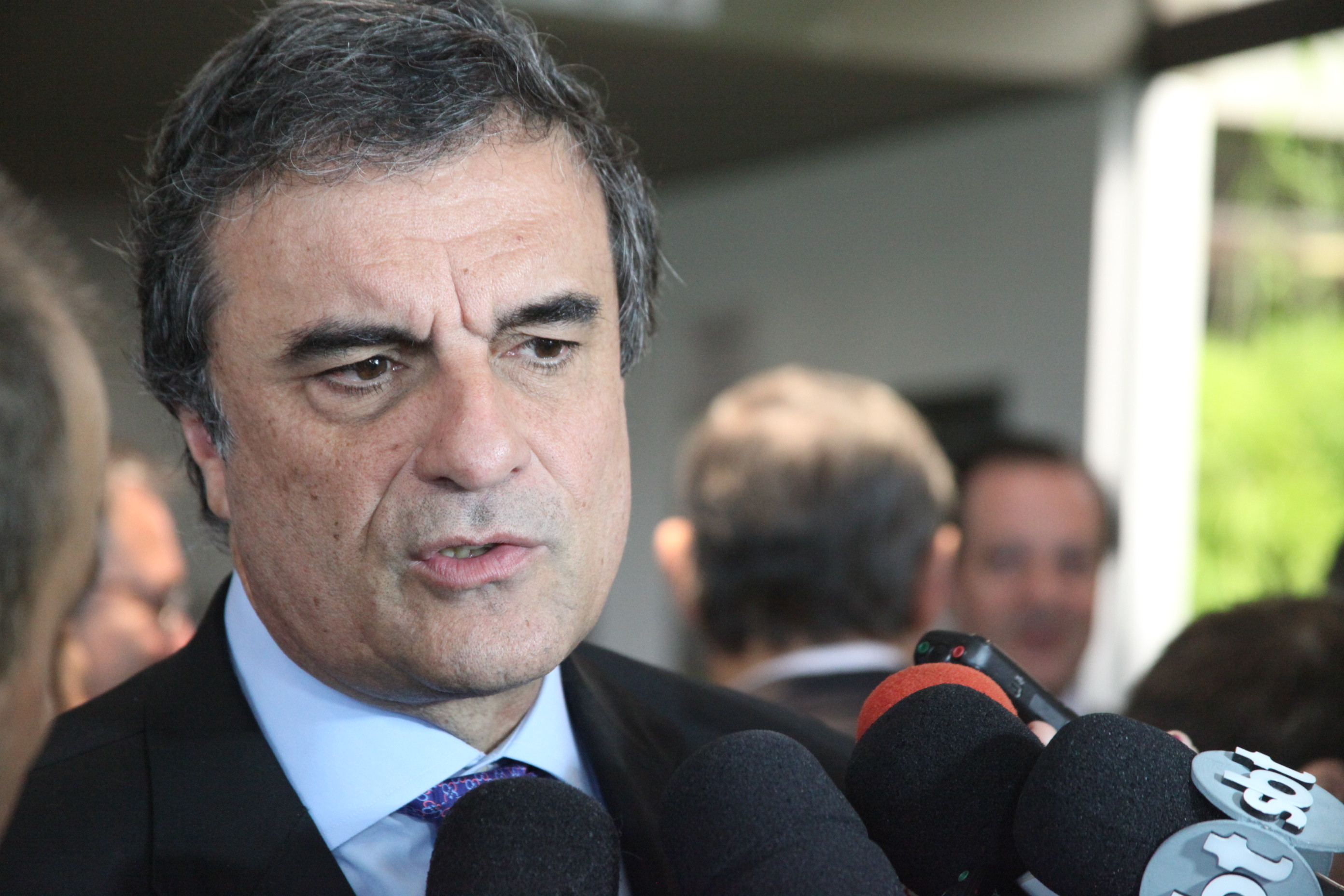 Governador Raimundo Colombo dá posse aos 40 defensores públicos de Santa Catarina. Foto: Fábio Queiroz