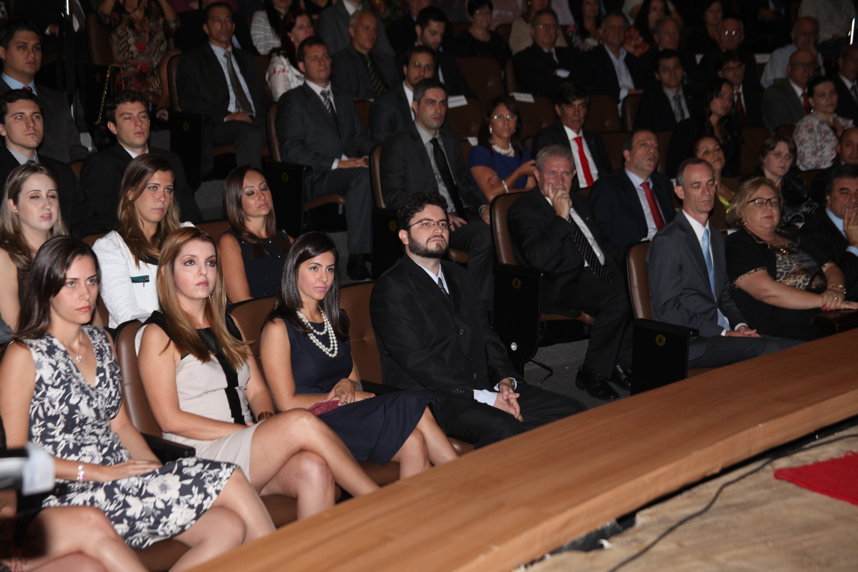 Governador Raimundo Colombo dá posse aos 40 defensores públicos de Santa Catarina. Foto: Fábio Queiroz