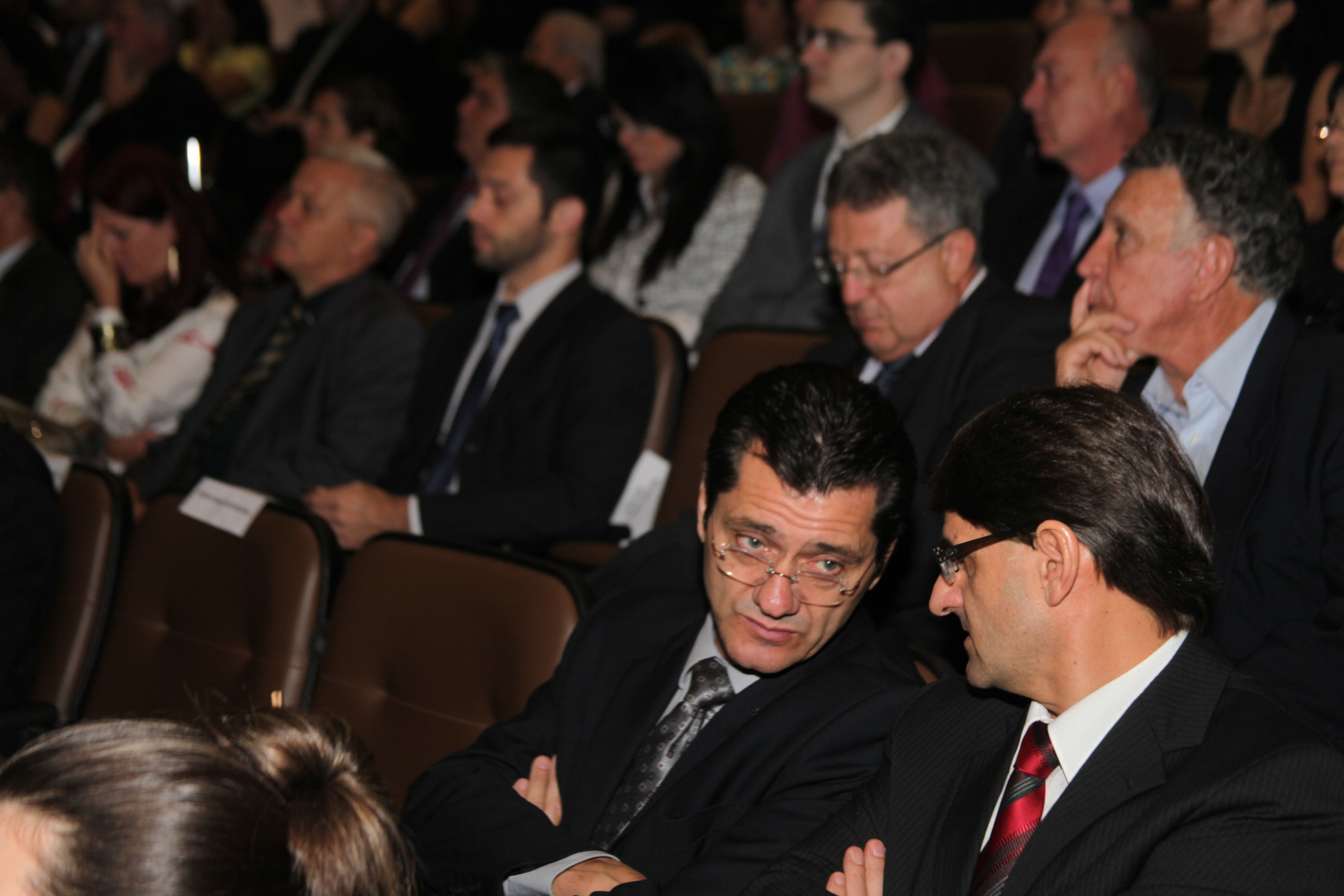 Governador Raimundo Colombo dá posse aos 40 defensores públicos de Santa Catarina. Foto: Fábio Queiroz