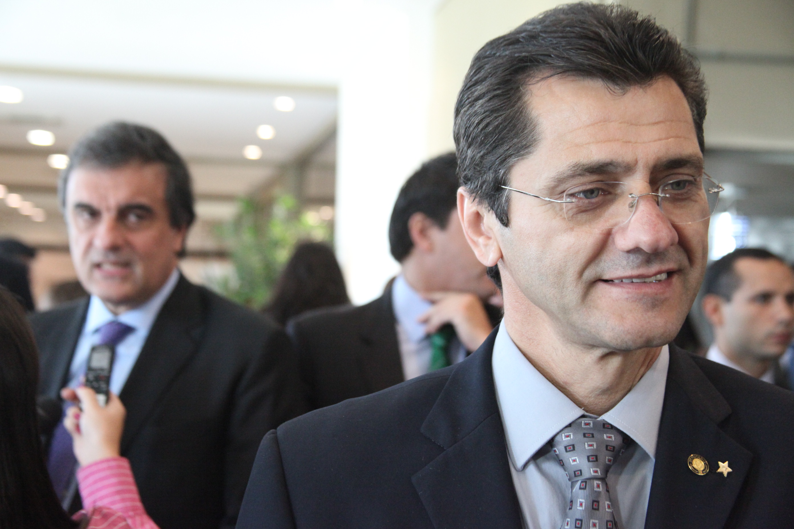 Governador Raimundo Colombo dá posse aos 40 defensores públicos de Santa Catarina. Foto: Fábio Queiroz