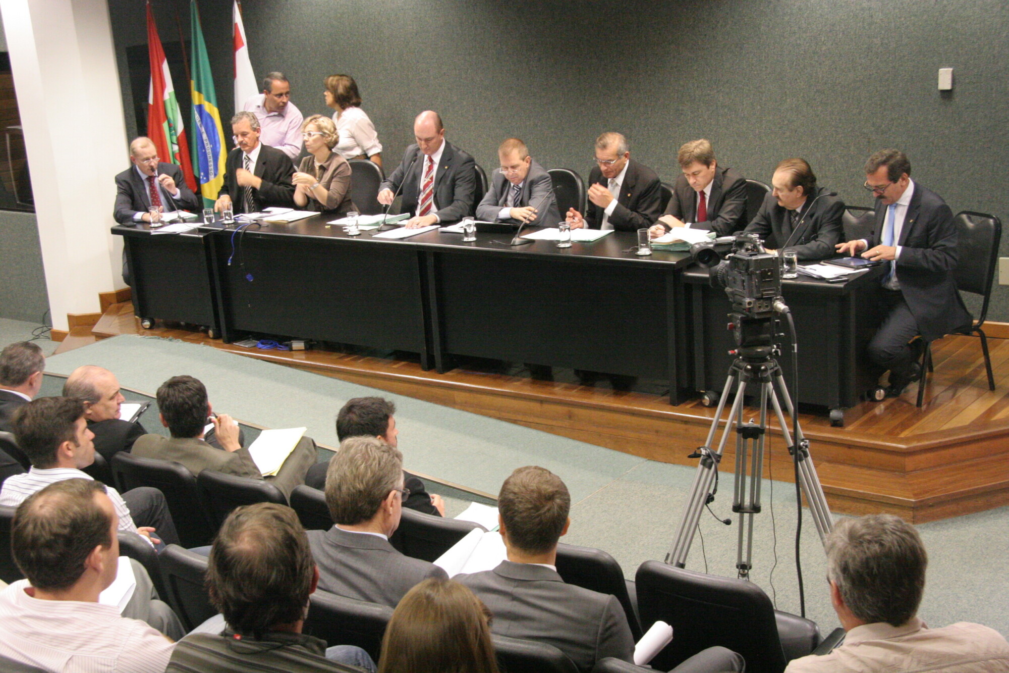 Comissões decidem unificar propostas para segurança e prevenção de incêndios
