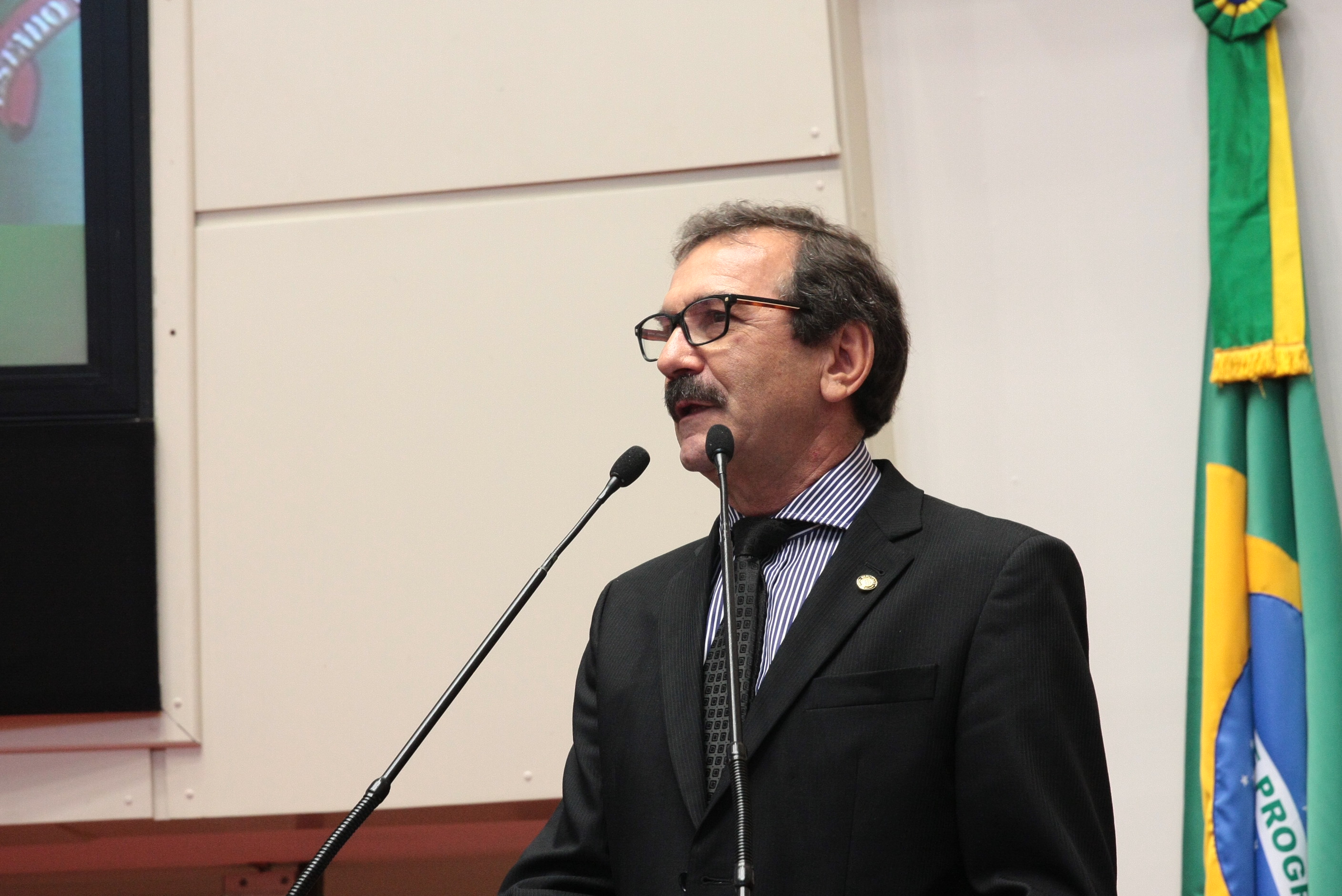 Sessão Ordinária - Plenário Osni Régis - Deputado : Serafim Venzon ( PSDB) - Fotógrafo : Eduardo Guedes de Oliveira