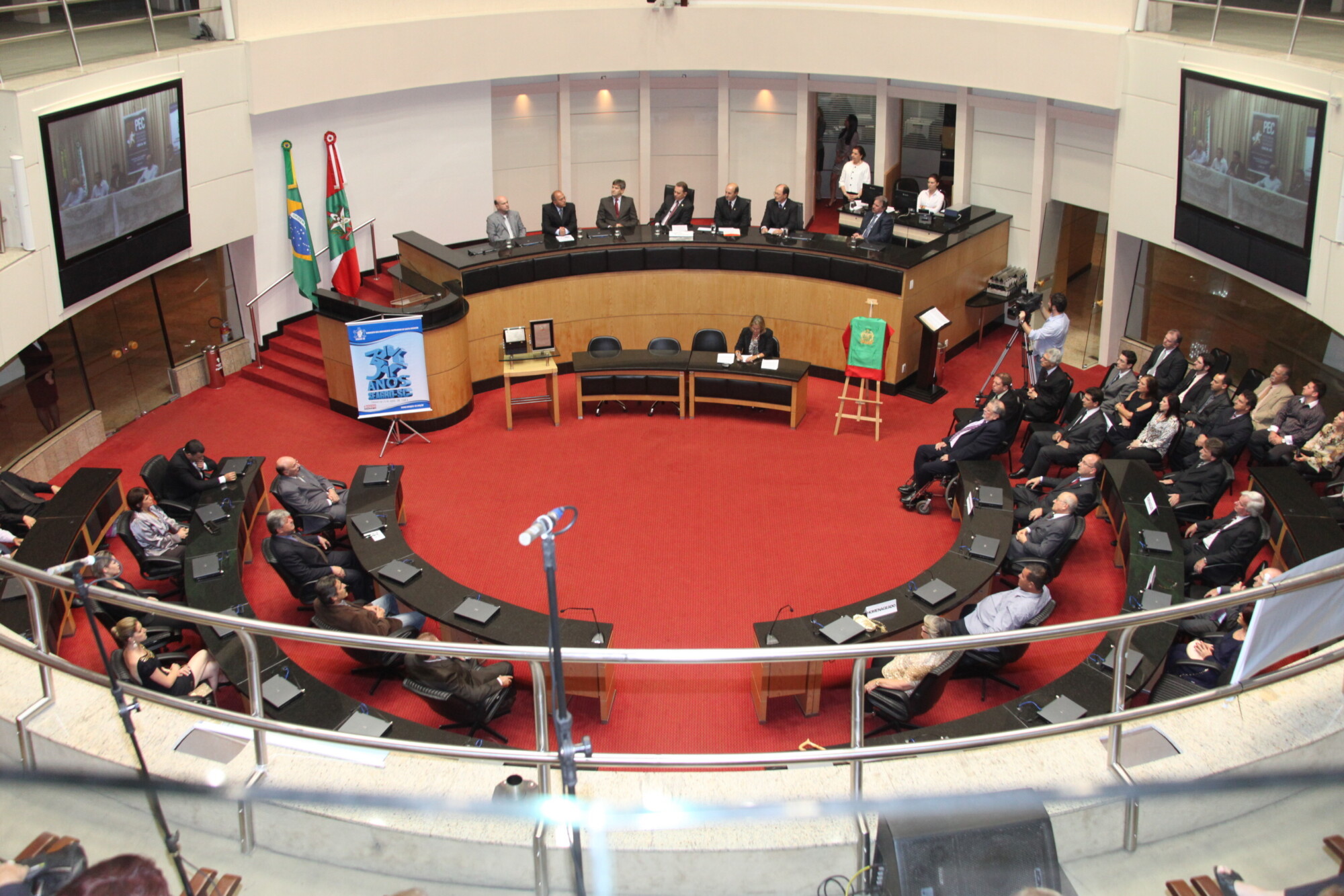 Assembleia homenageia Seagro/SC