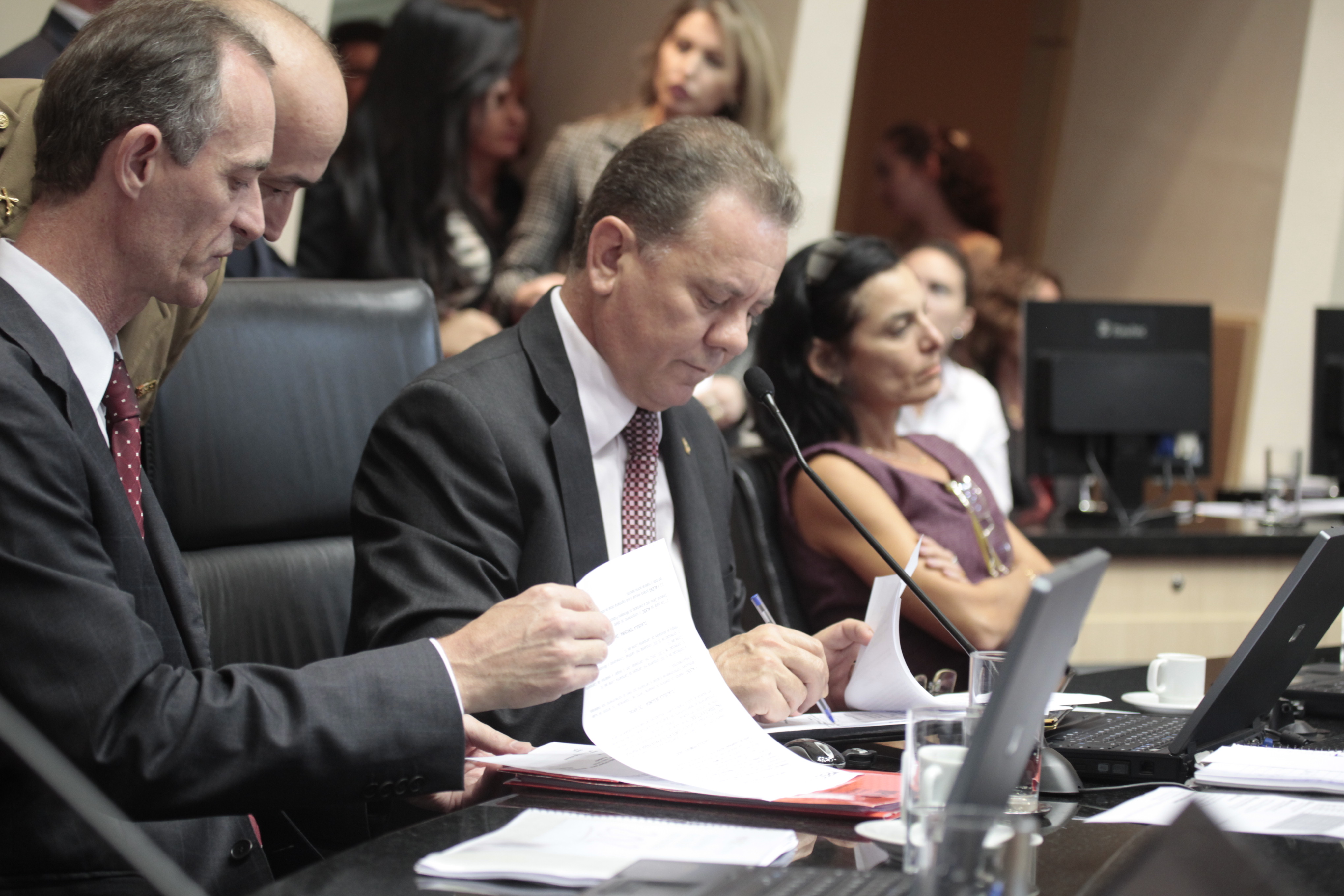 Apresentação do relatório de Gestão Institucional do Ministério Público pelo Procurador Geral Lio Marin.  Foto: Carlos Kilian