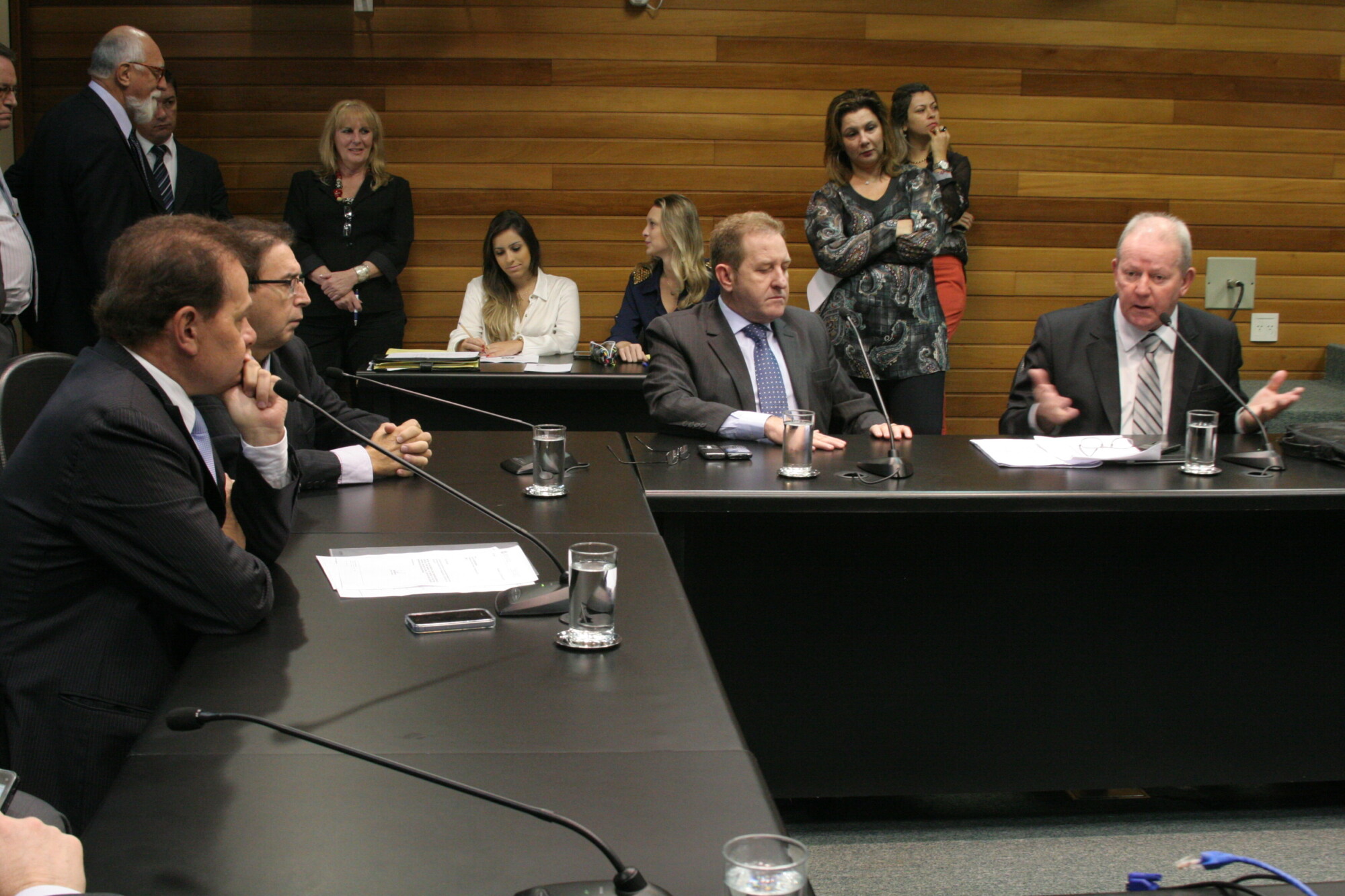 Projeto de financiamento aos municípios catarinenses é aprovado na CCJ