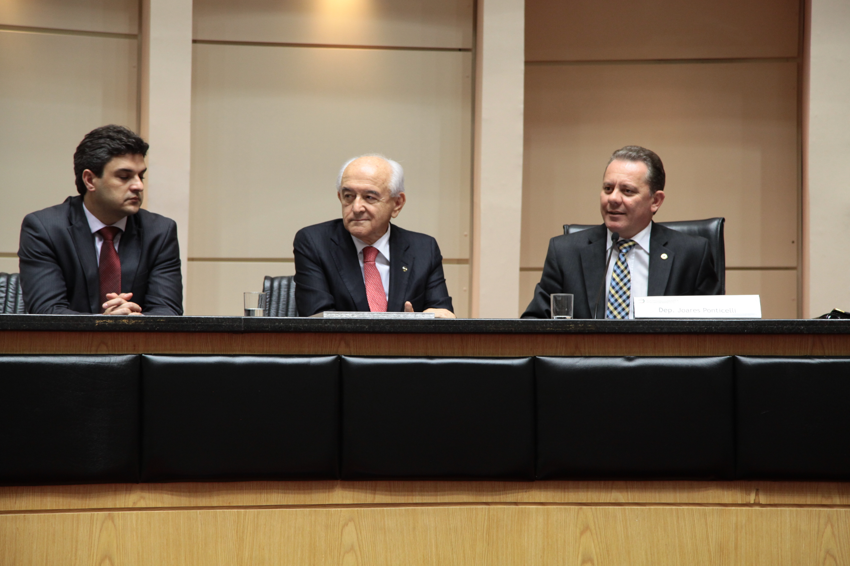 Sessão Especial em comemoração pelo transcurso dos 70 anos de edição do Decreto-lei 5.452, de 1° de maio de 1943 que aprovou a Consolidação das Leis do Trabalho - CLT. Foto: Miriam Zomer