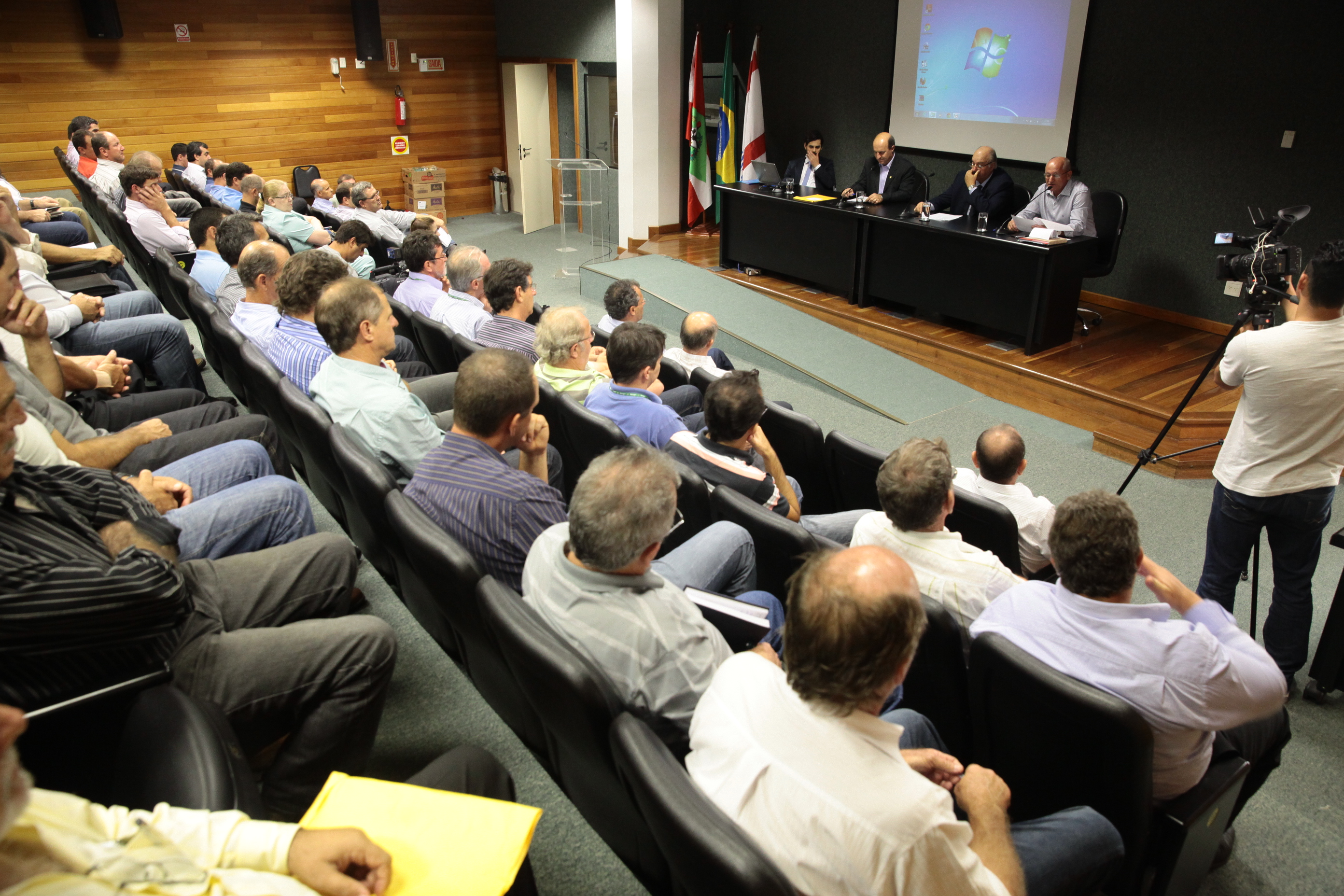 Reunião Ordinária da Câmara Setorial da Cadeia Produtiva do Arroz 2012/2014 e Cadeia Produtiva do Leite. Foto: Miriam Zomer