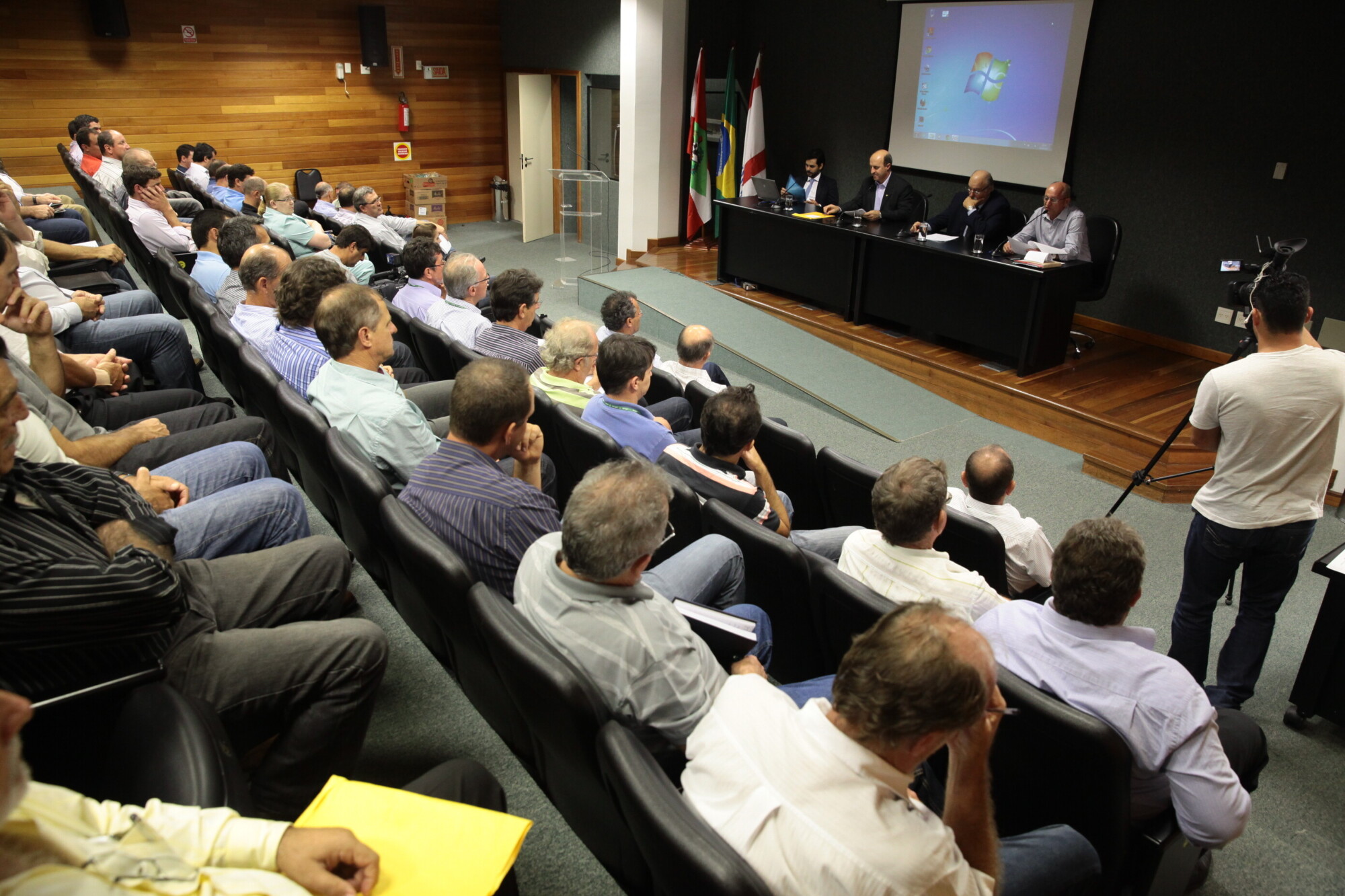 Câmara Setorial da Cadeia Produtiva do Arroz debate ampliação da produção rizícola no país