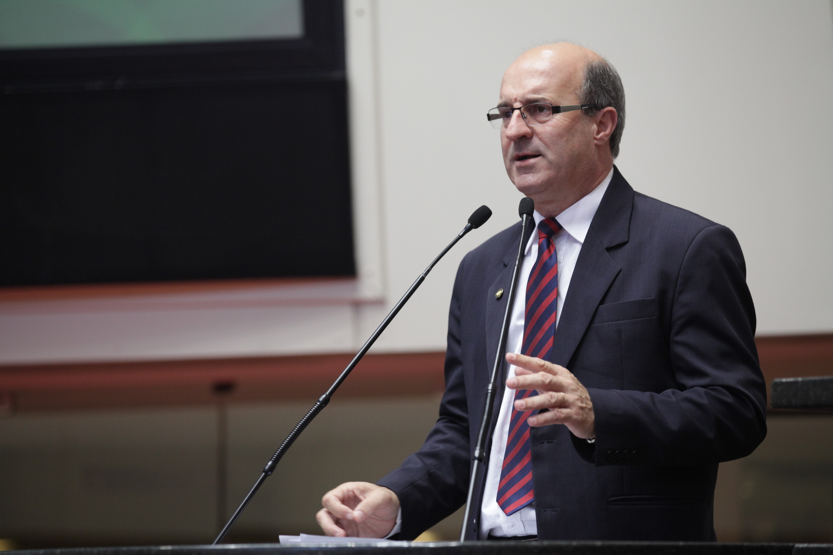 Sessão Ordinária - Plenário Osni Régis - Deputado: José Milton Scheffer (PP) - Foto: Solon Soares