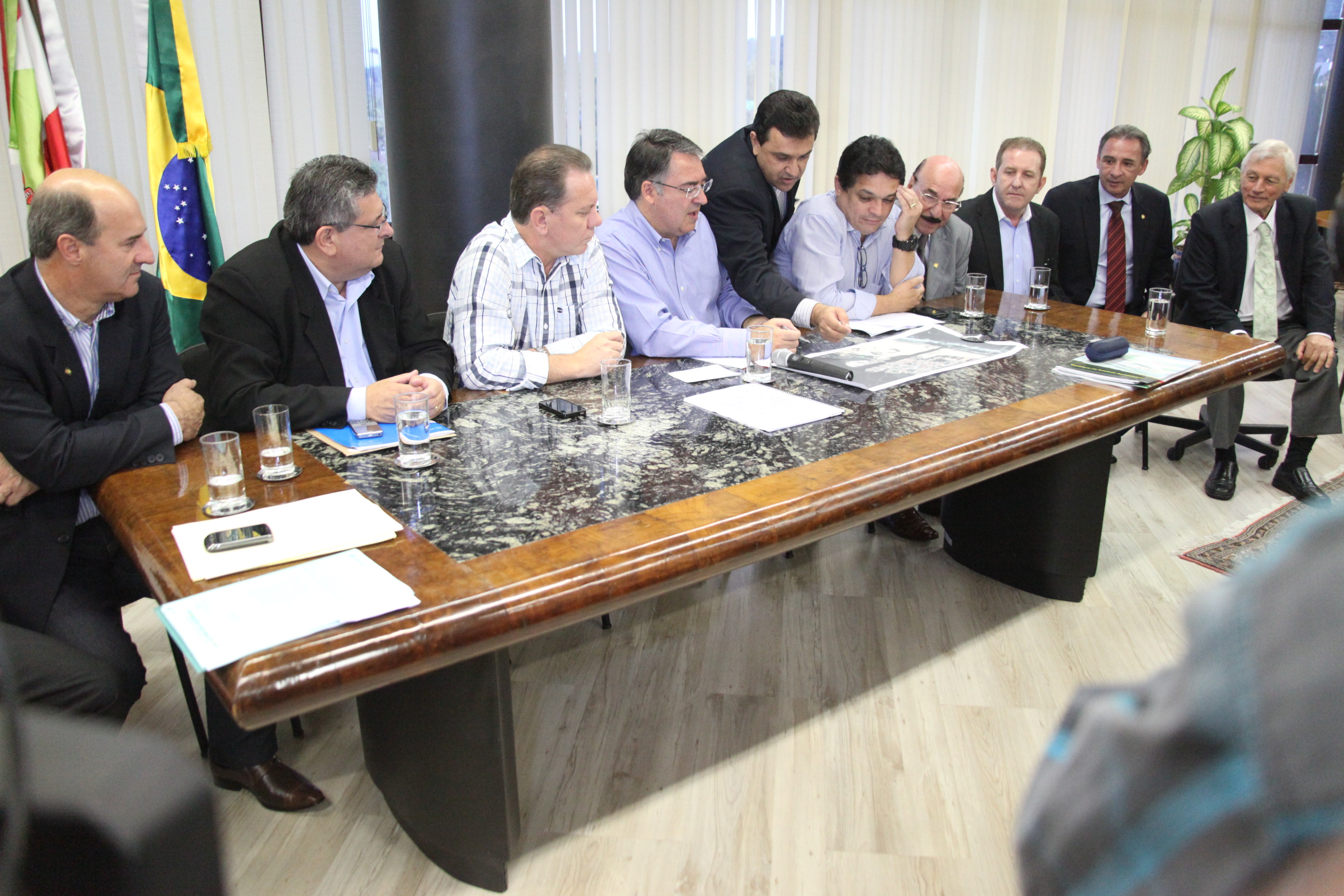Reunião com o Governador no Centro Administrativo sobre o Desassoriamento da Barra do Camacho. Foto: Fábio Queiroz