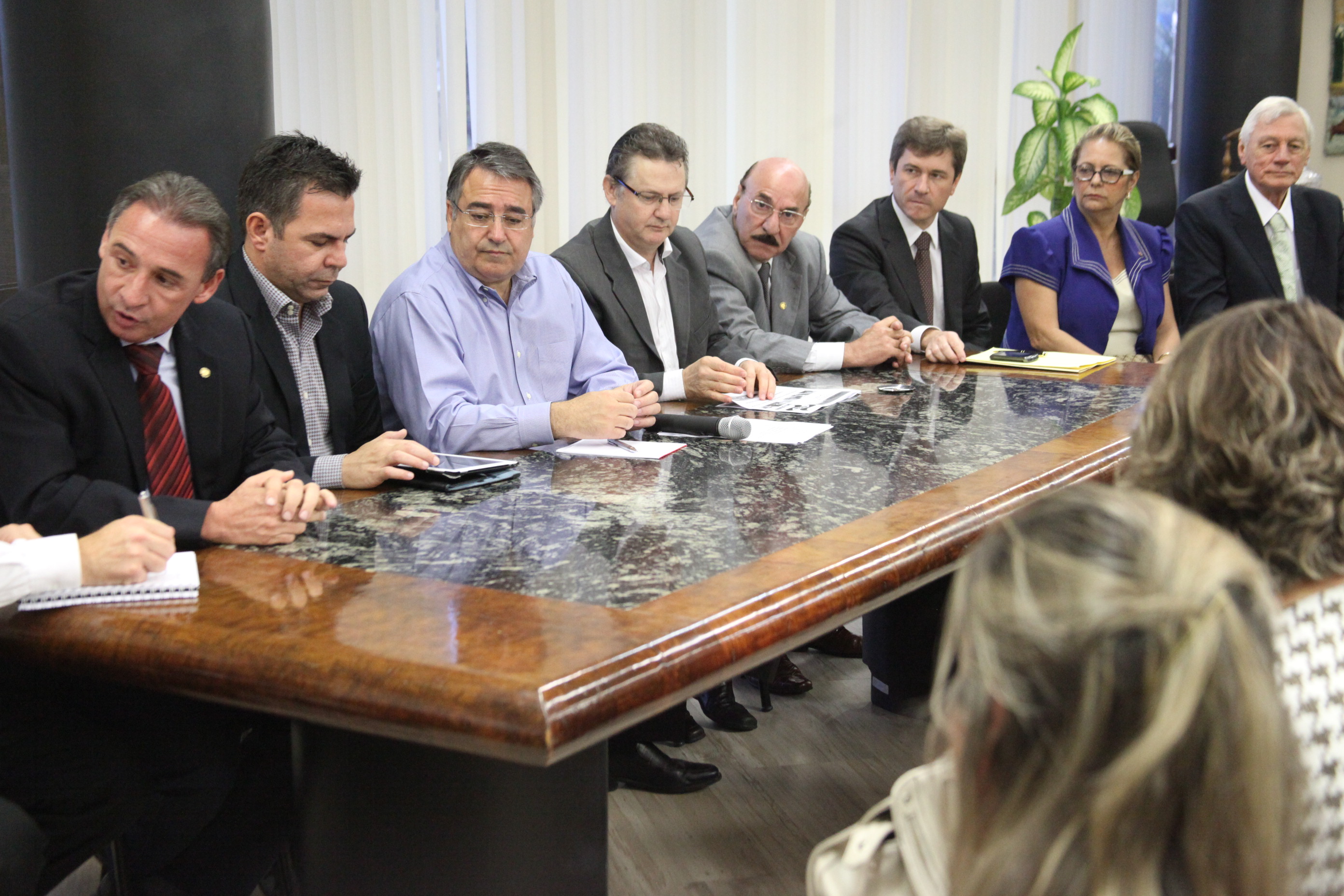 Reunião com o Governador no Centro Administrativo, sobre os problemas enfrentados pela fundação hospitalar São Donato. Foto: Fábio Queiroz