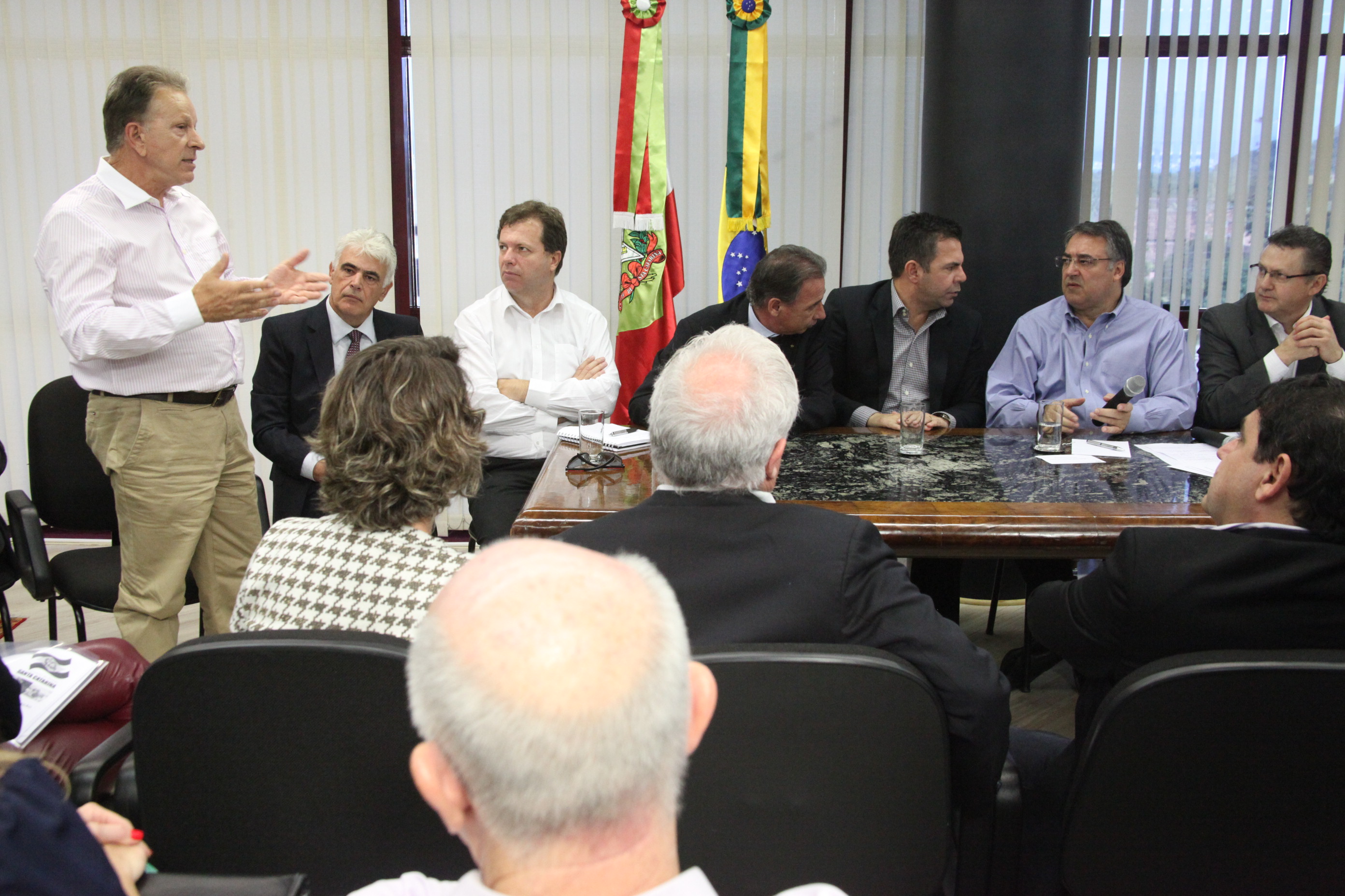 Reunião com o Governador no Centro Administrativo, sobre os problemas enfrentados pela fundação hospitalar São Donato. Foto: Fábio Queiroz