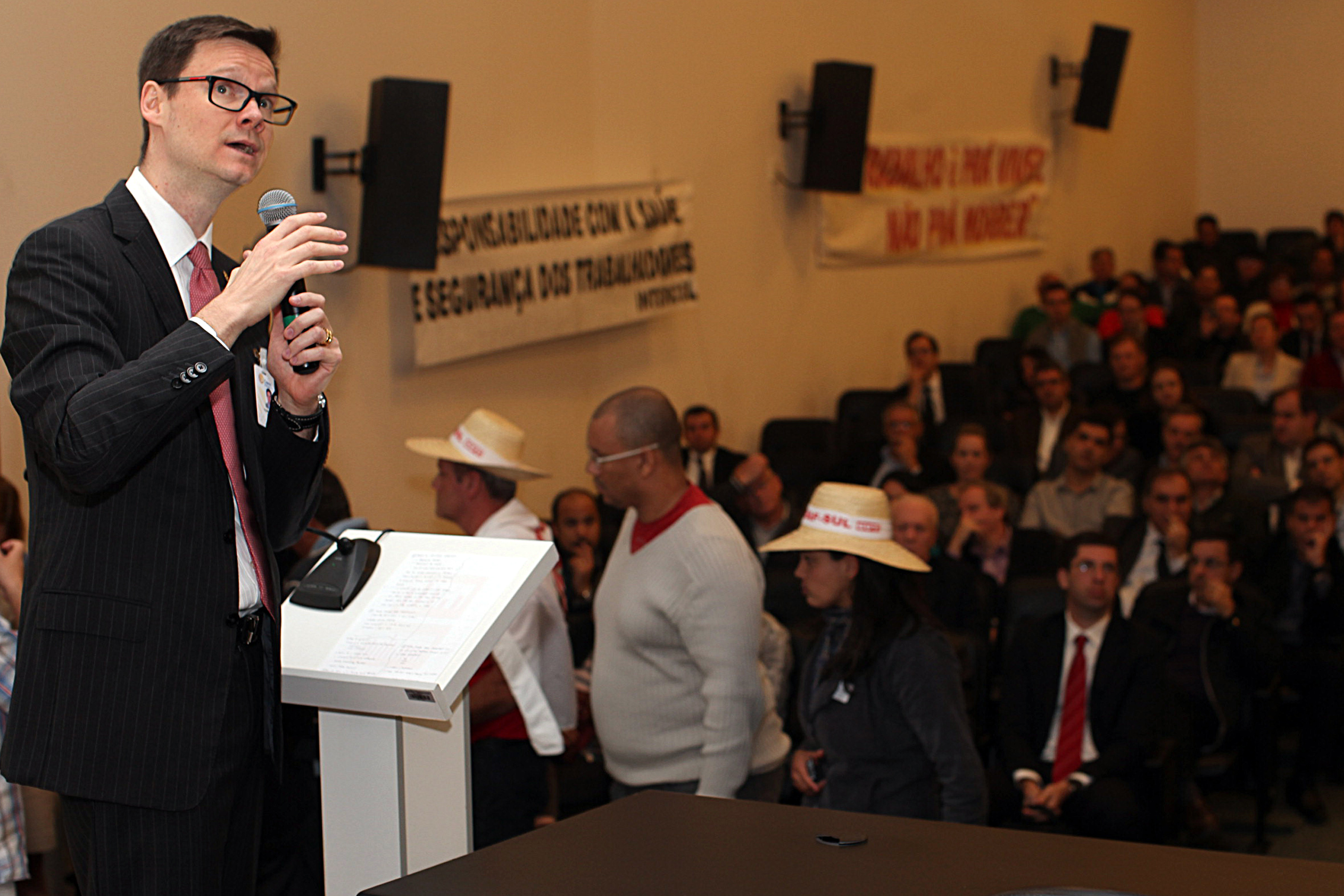 Presidente da Celesc Cleverson Siewert - Audiência Pública A Nova Realidade da Companhia Celesc. Foto: Fábio Queiroz