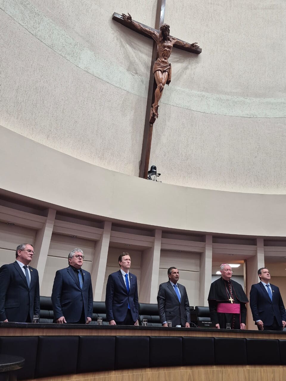 Parlamentares repercutem críticas ao Orçamento Regionalizado