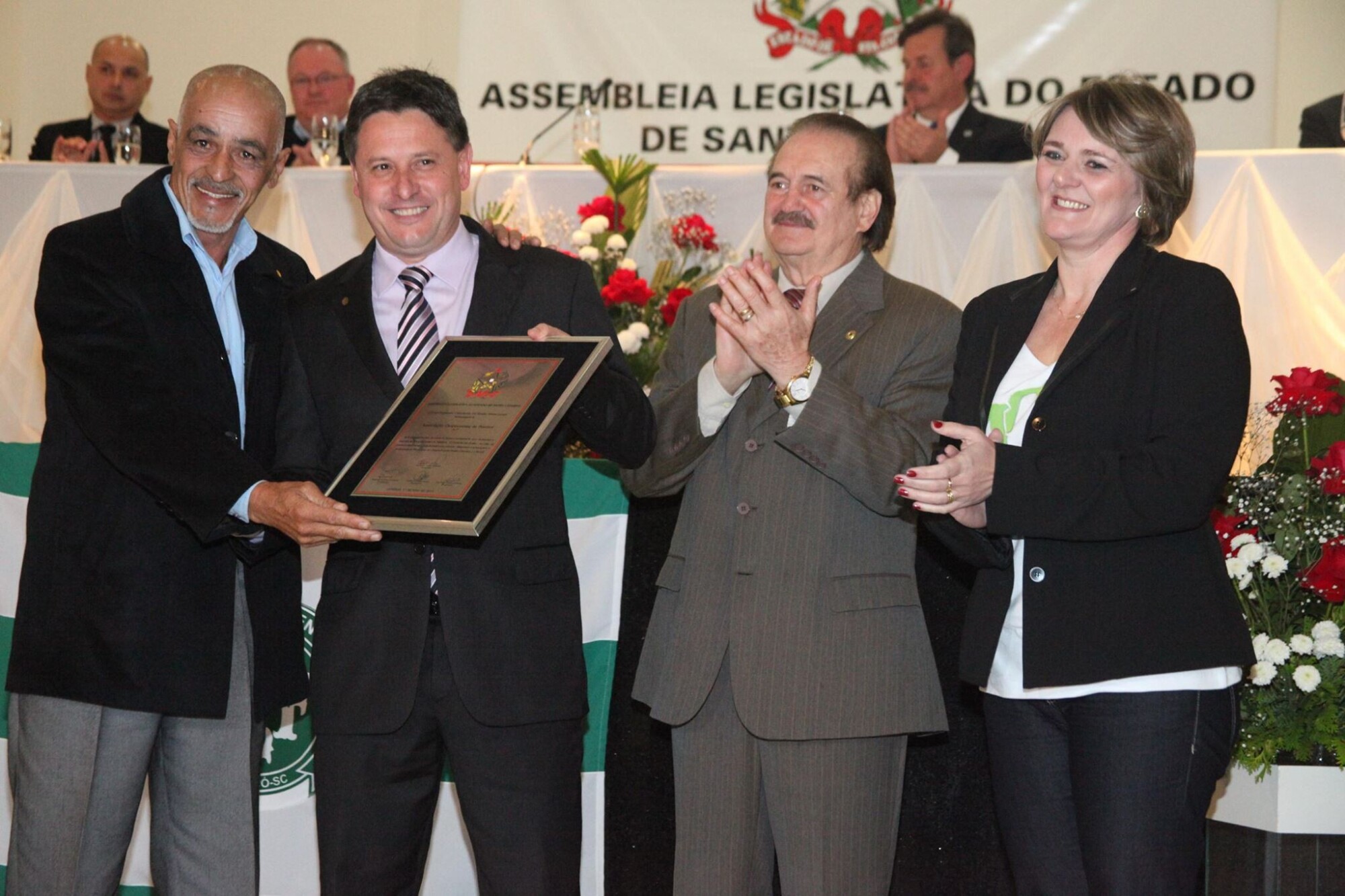 Parlamento homenageia a Chapecoense pelos seus 40 anos de história