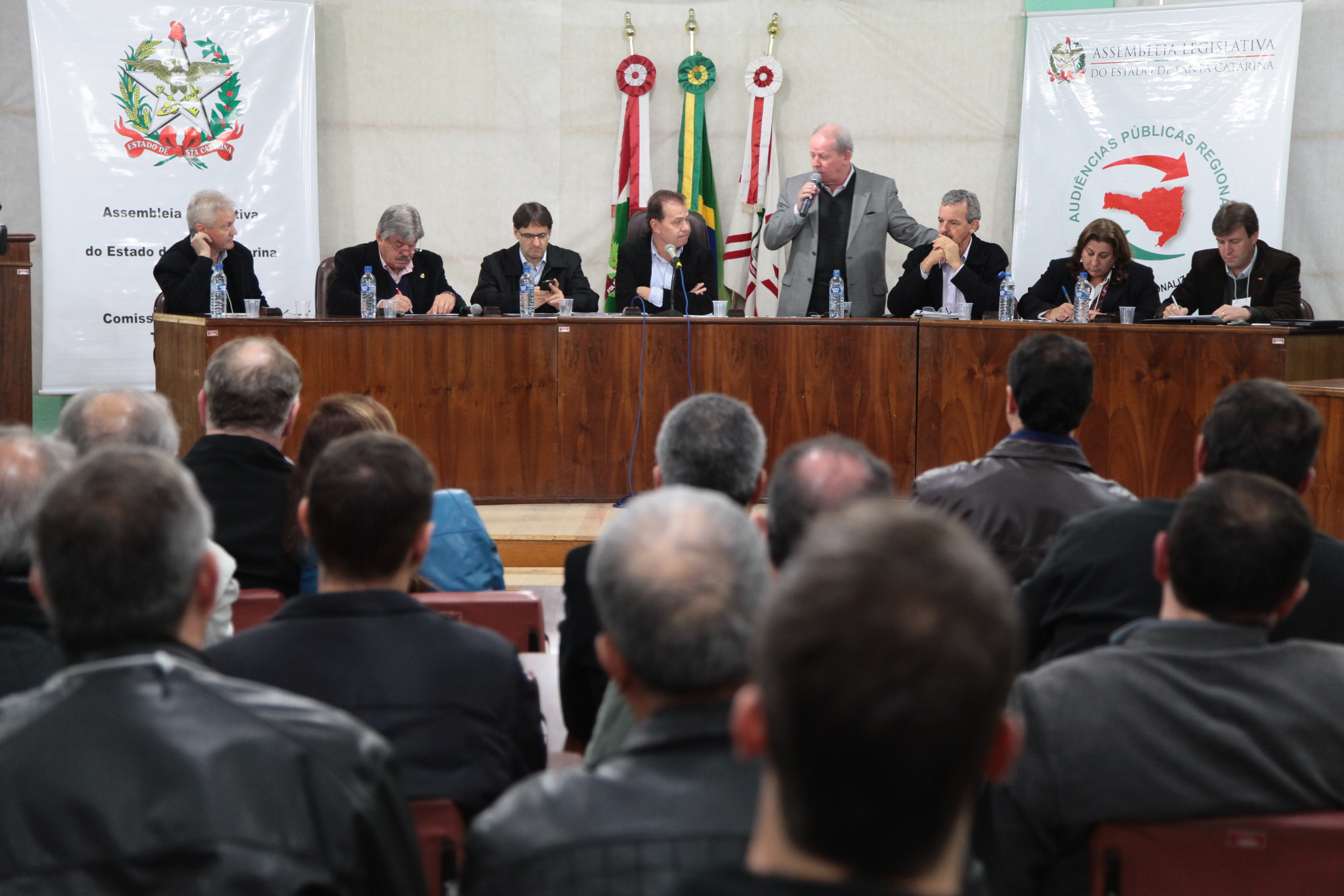 Audiência Pública Regional sobre a Lei de Diretrizes Orçamentárias (LDO) 2013 e Lei Orçamentária Anual (LOA) 2014, na cidade de Curitibanos. Foto: Miriam Zomer