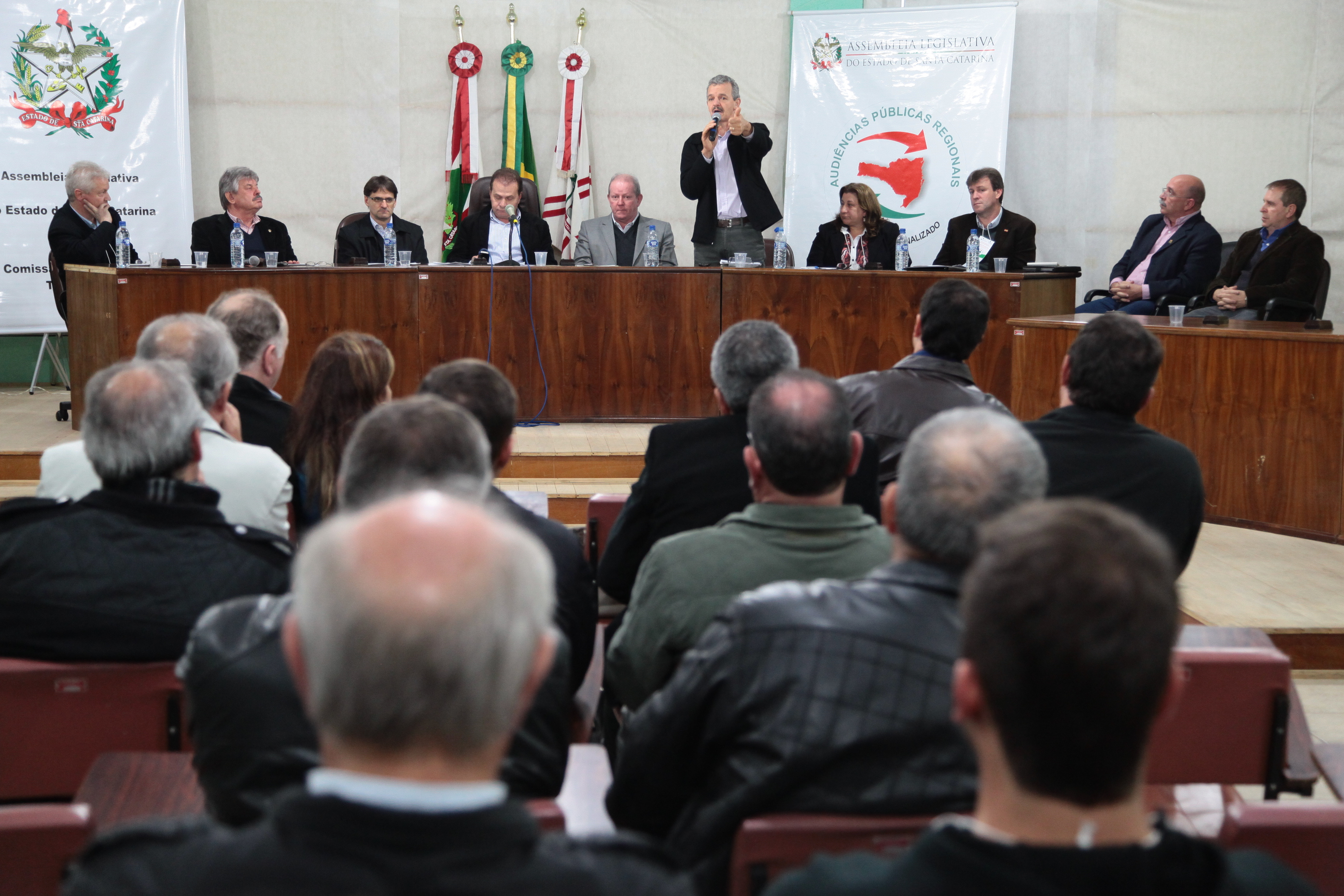 Audiência Pública Regional sobre a Lei de Diretrizes Orçamentárias (LDO) 2013 e Lei Orçamentária Anual (LOA) 2014, na cidade de Curitibanos. Foto: Miriam Zomer