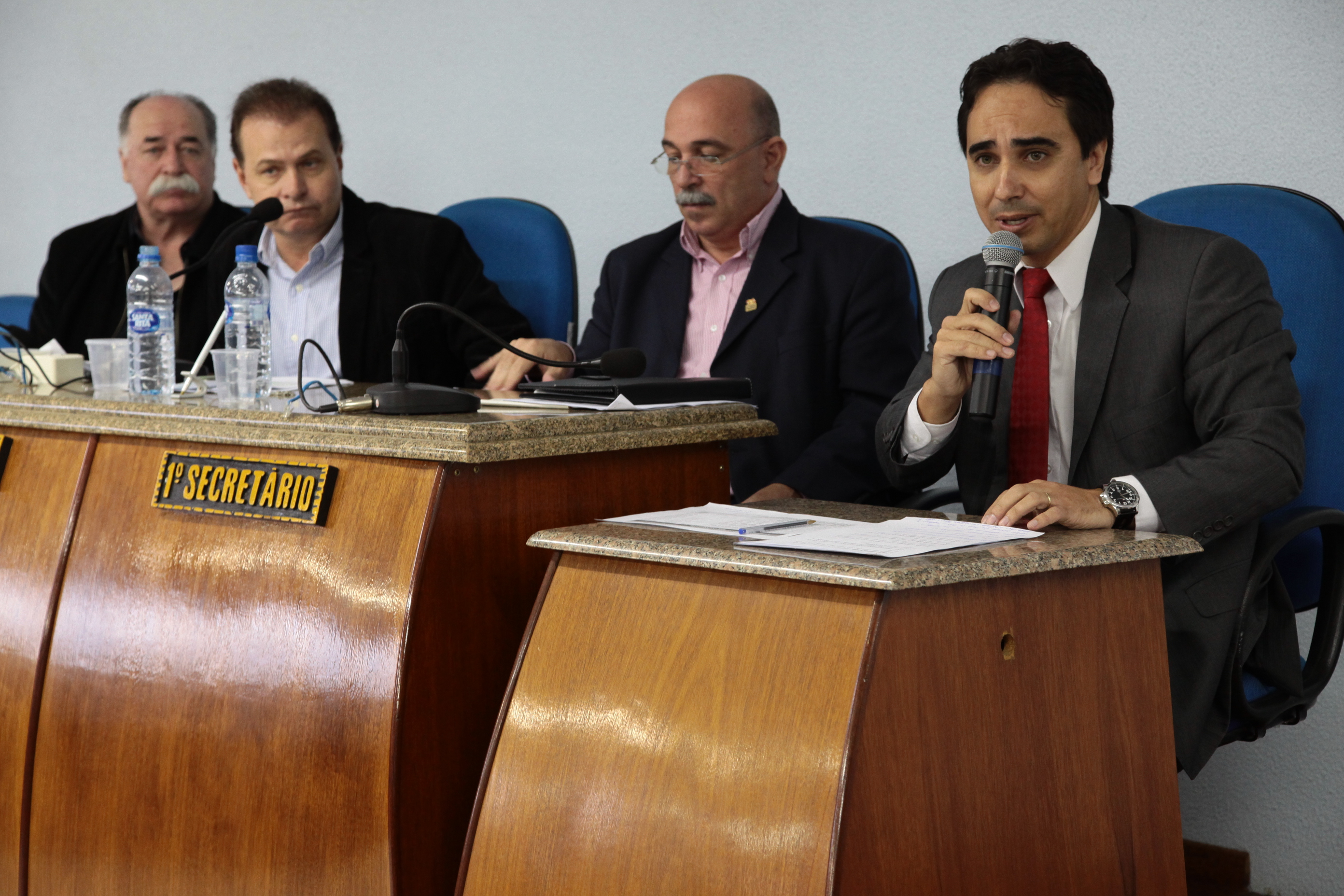 Audiência Pública Regional sobre a Lei de Diretrizes Orçamentárias (LDO) 2013 e Lei Orçamentária Anual (LOA) 2014, na cidade de Campos Novos.  Fotos: Miriam Zomer