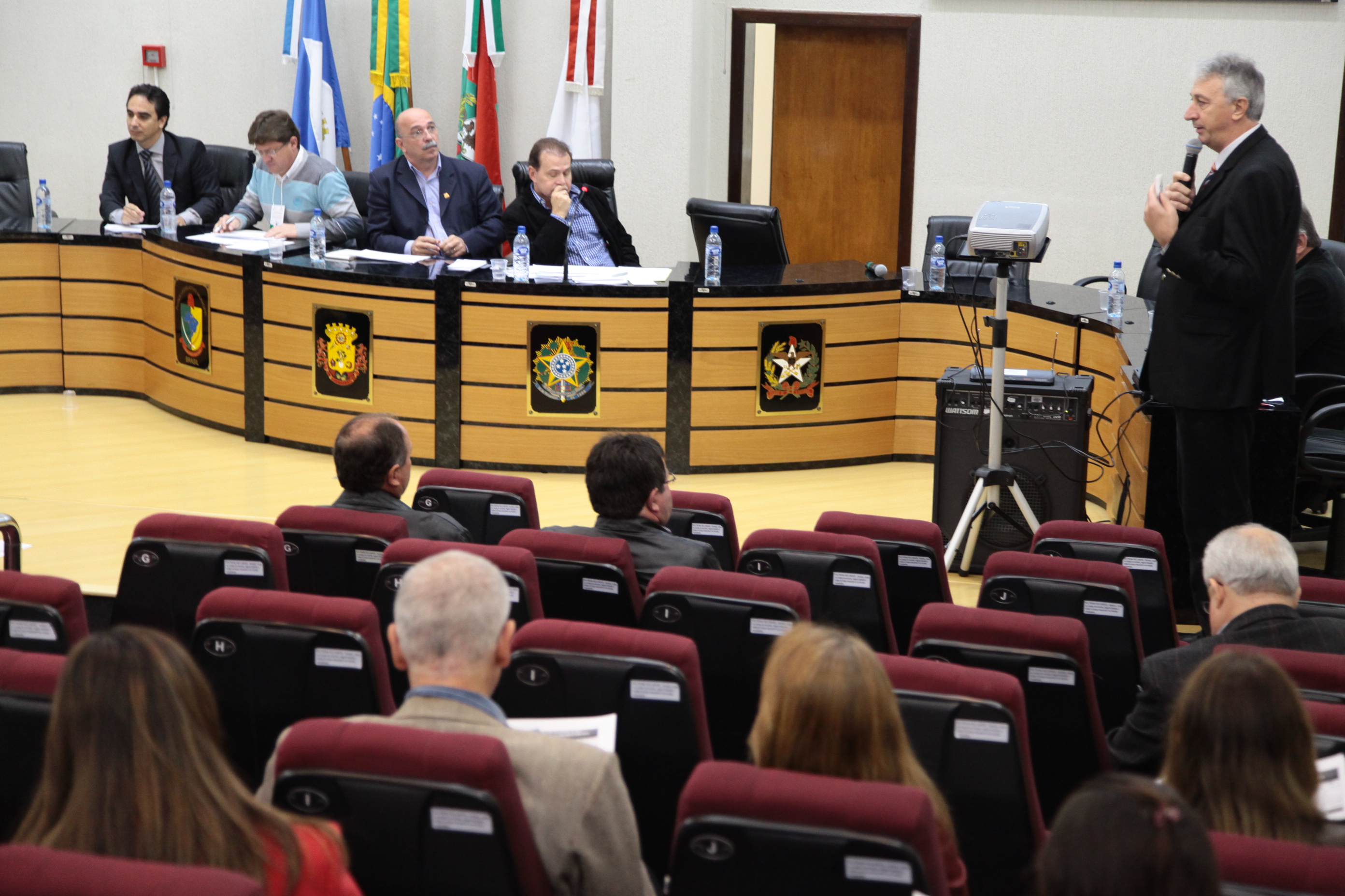 Audiência Pública Regional sobre a Lei de Diretrizes Orçamentárias (LDO) 2013 e Lei Orçamentária Anual (LOA) 2014, na cidade de Videira. Foto: Miriam Zomer