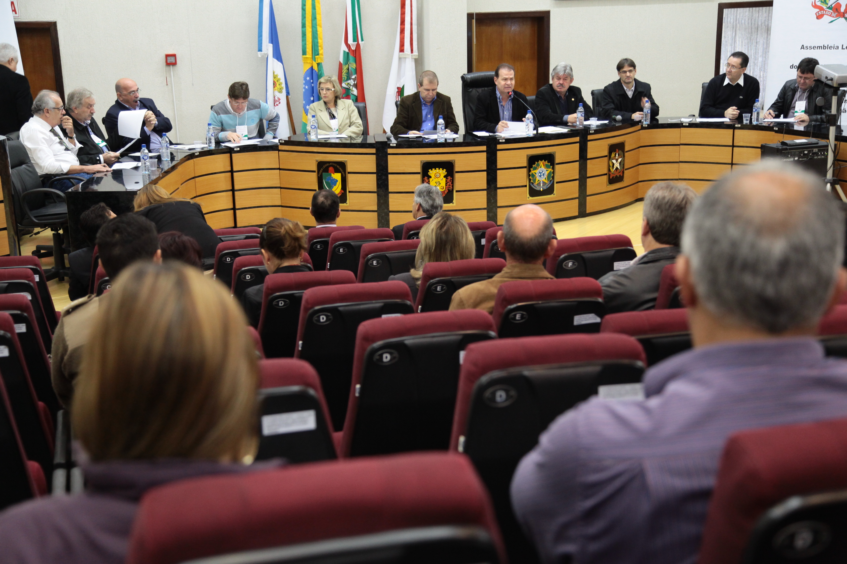 Audiência Pública Regional sobre a Lei de Diretrizes Orçamentárias (LDO) 2013 e Lei Orçamentária Anual (LOA) 2014, na cidade de Videira. Foto: Miriam Zomer