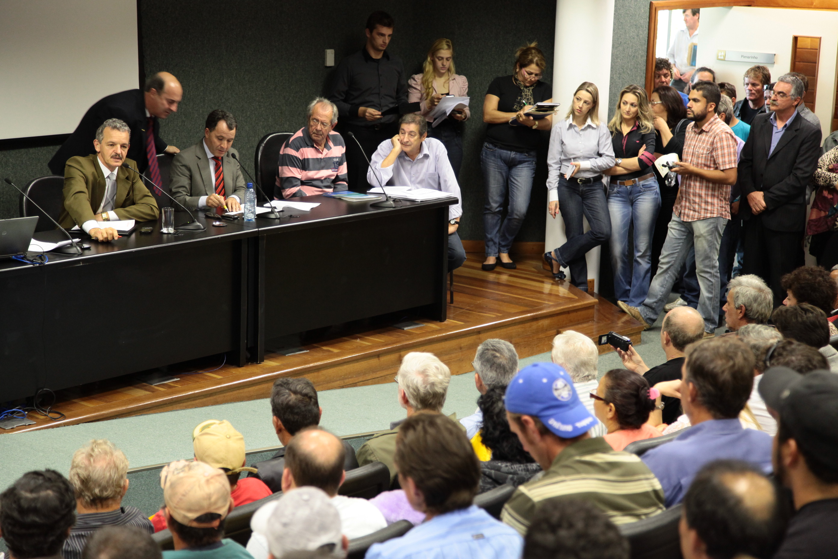 Reunião com a Federação dos Pescadores do Estado de Santa Catarina - FEPESC e representantes das 36 colônias de pescadores do Estado. Foto: Miriam Zomer