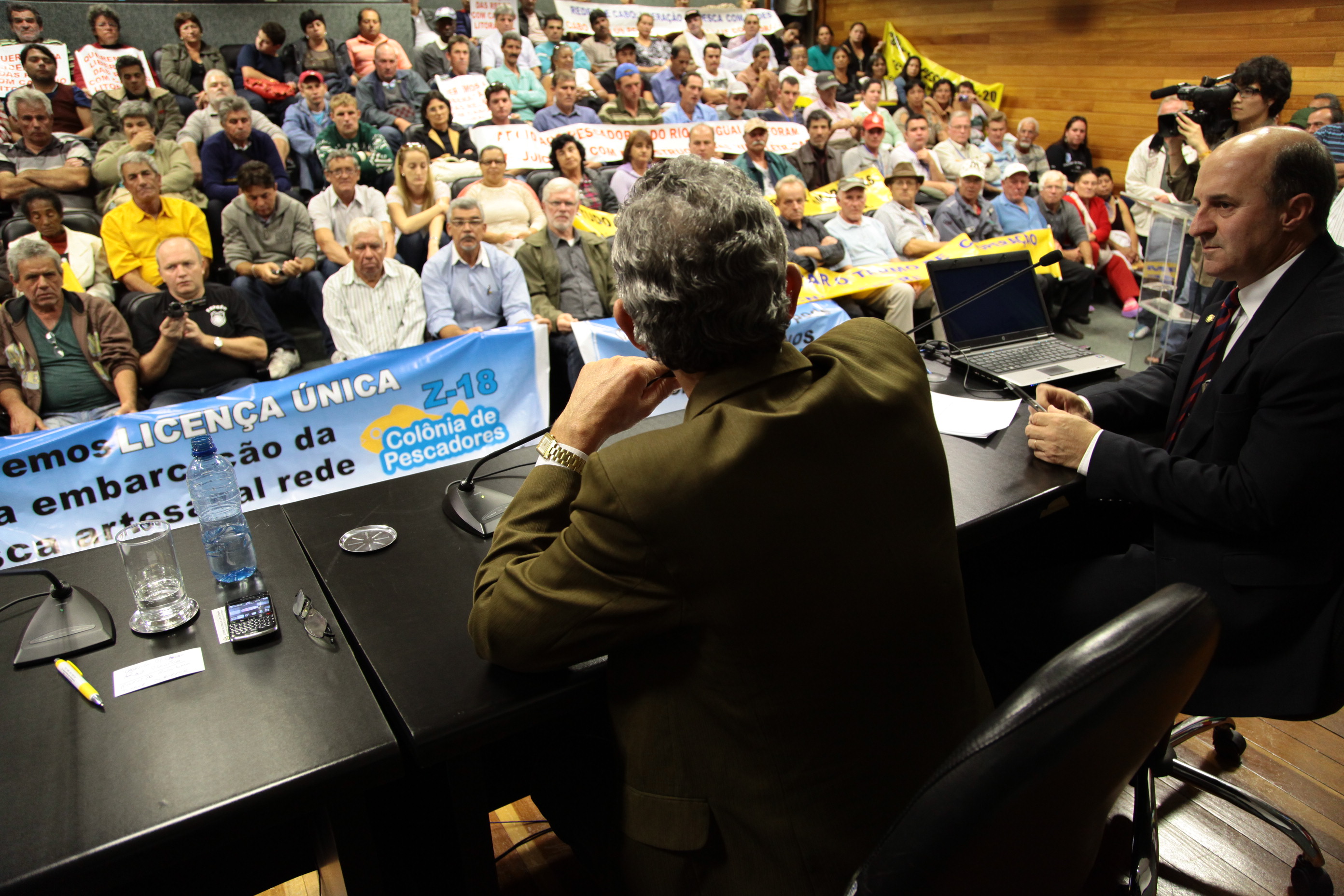 Reunião com a Federação dos Pescadores do Estado de Santa Catarina - FEPESC e representantes das 36 colônias de pescadores do Estado. Foto: Miriam Zomer