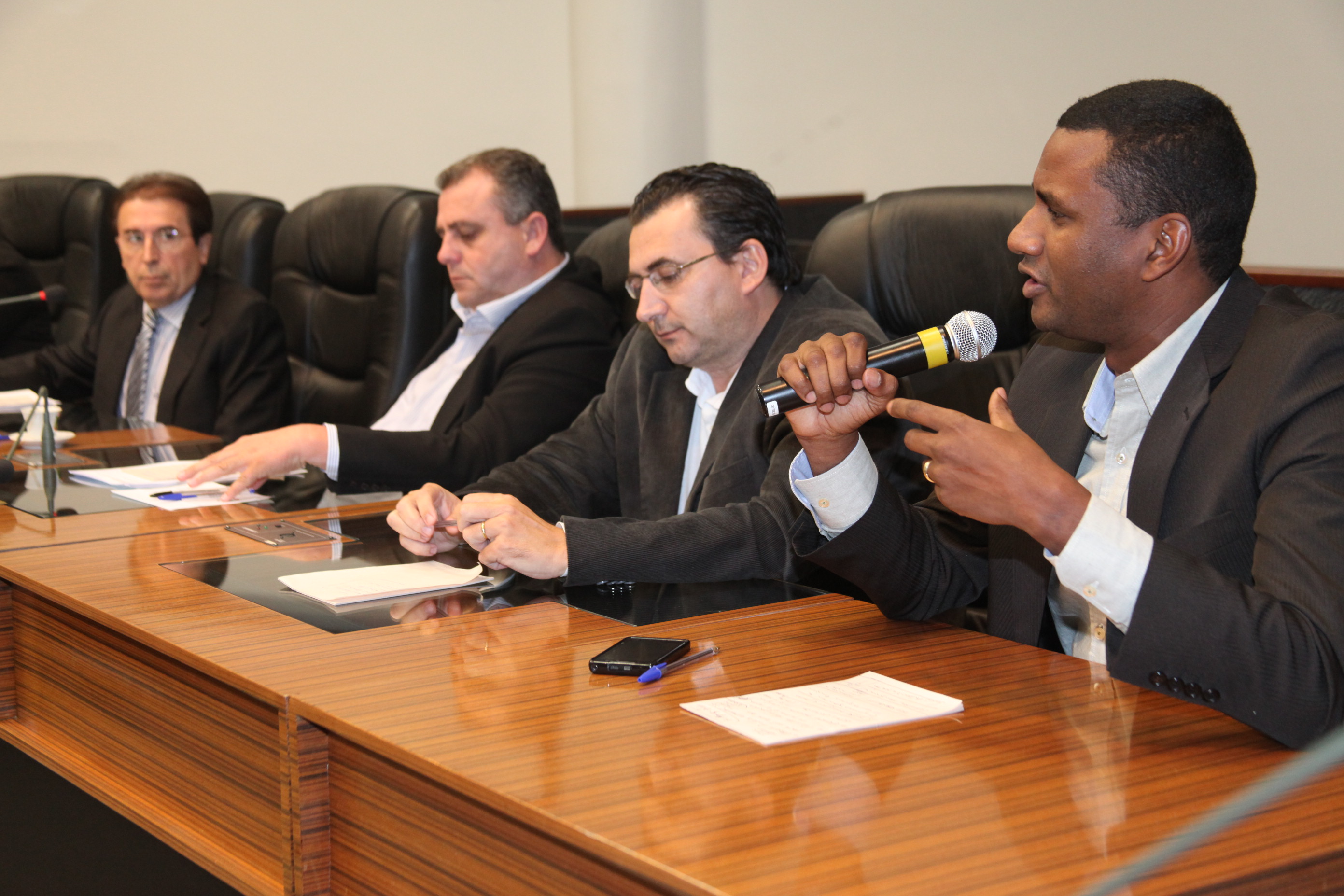 Comissão de Educação promove Audiência Pública em Joinville para discutir a Reenturmação. Foto: Fábio Queiroz