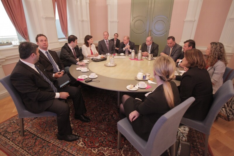 Parlamentares catarinenses aprovam modelo de gestão finlandês