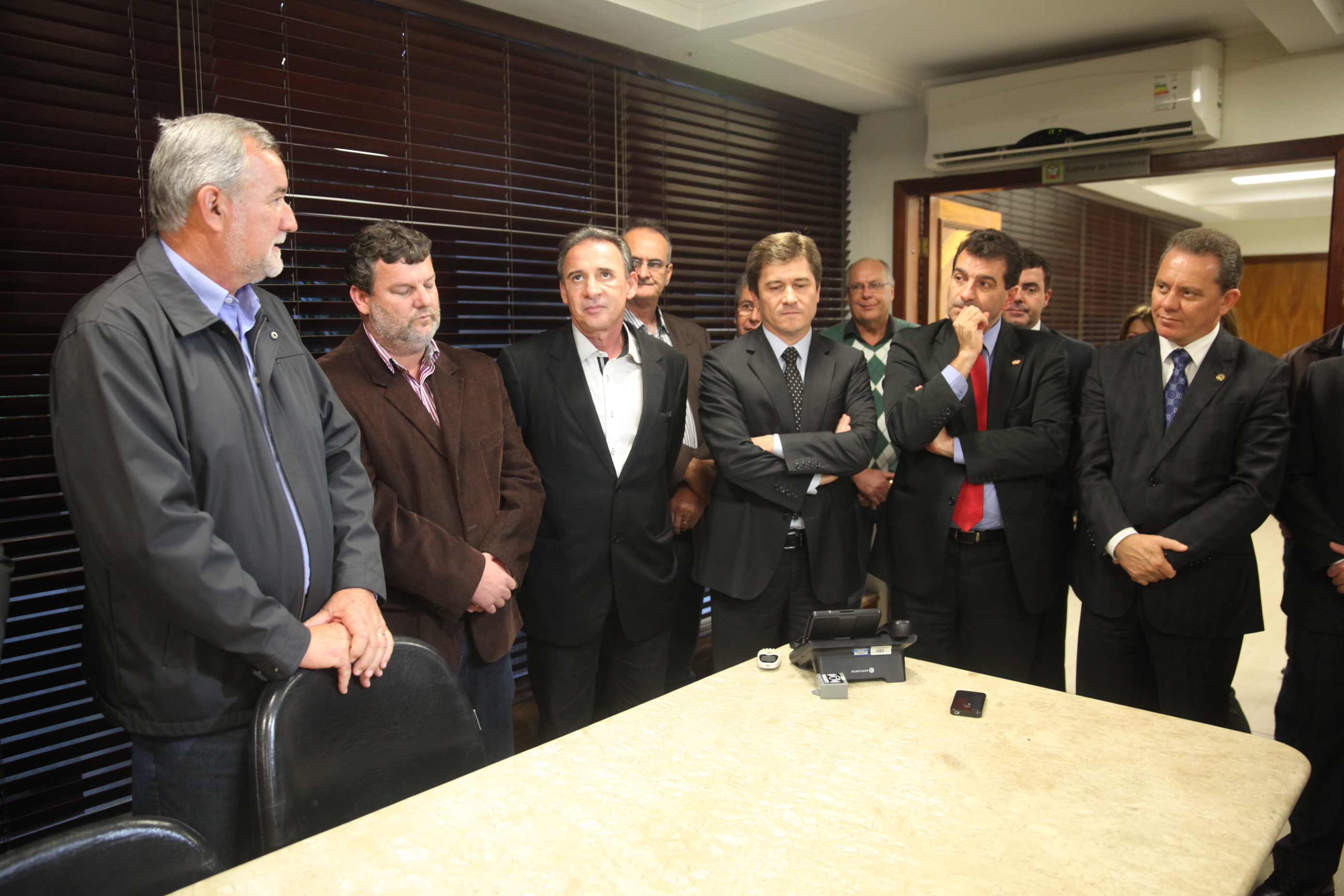 Reunião com o Secretário de Infraestrutura, Valdir Cobalchini - Foto: Lucas Gabriel Diniz