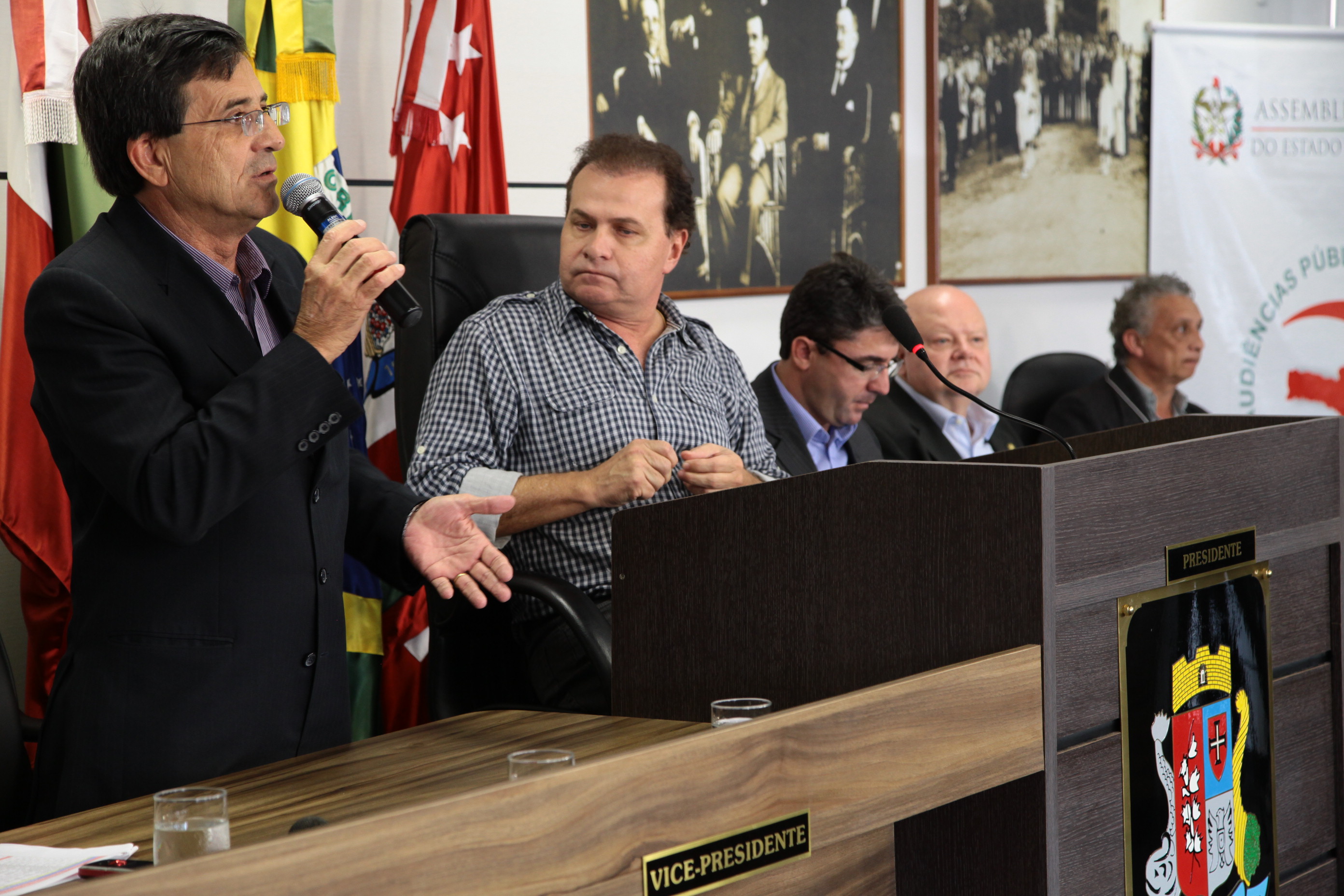 Audiência Pública do Orçamento Regionalizado em São José. Foto: Miriam Zomer