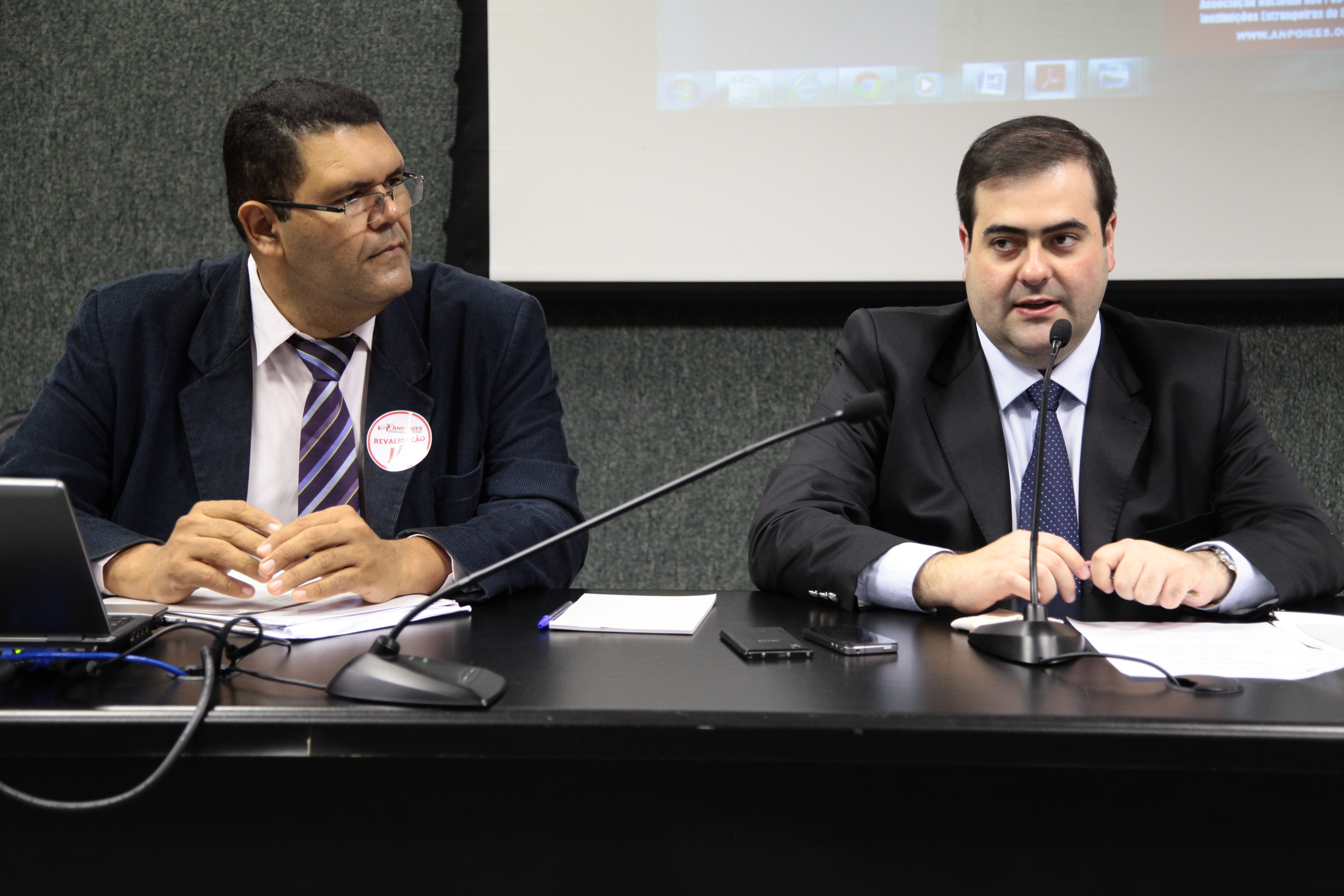 Audiência Pública para discutir sobre Admissão no Estado de Santa Catarina de Diplomas de Pós-Graduação obtidos no exterior. Foto: Miriam Zomer