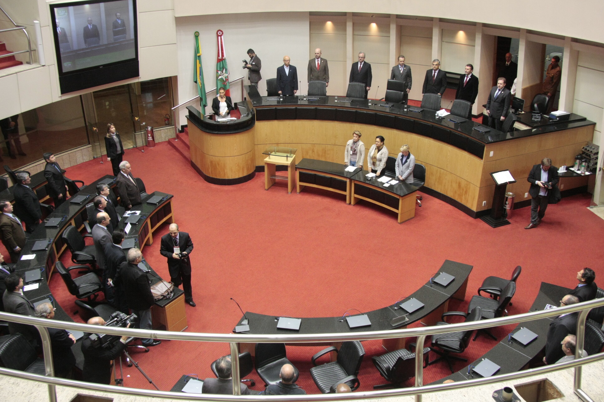 Legislativos catarinense e gaúcho assinam documento de apoio ao carvão mineral