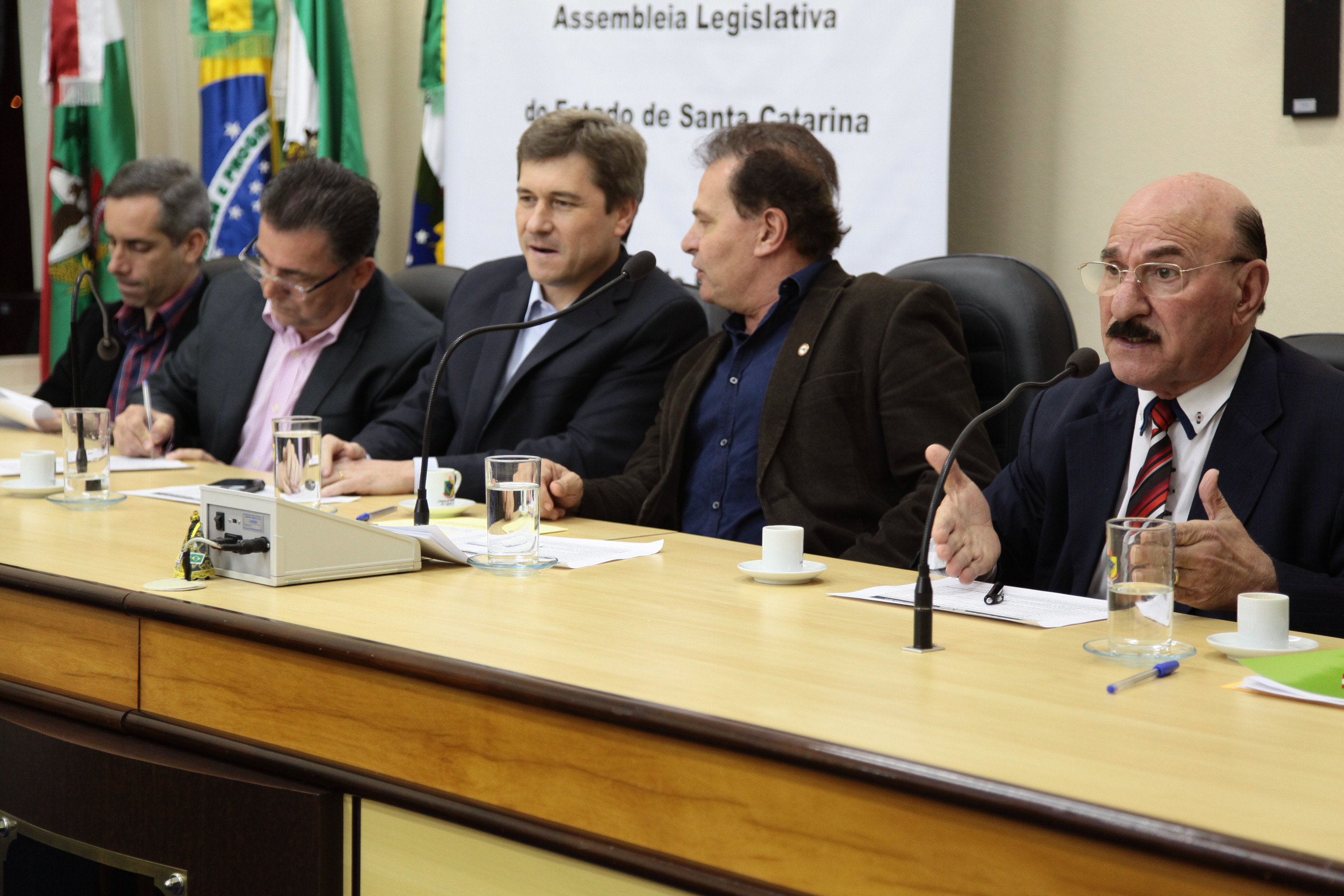 Audiência Pública do Orçamento Regionalizado em Laguna. Foto: Miriam Zomer