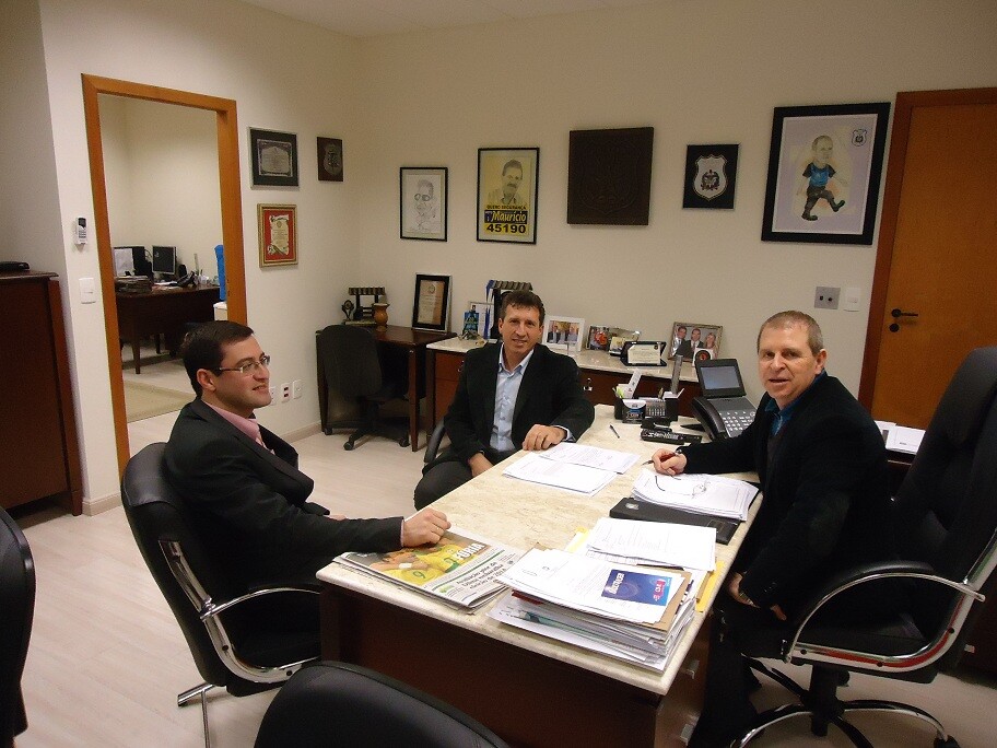 Prefeito de Iraceminha Bruno Pan e Diretor Comercial de Guaraciaba Fábio