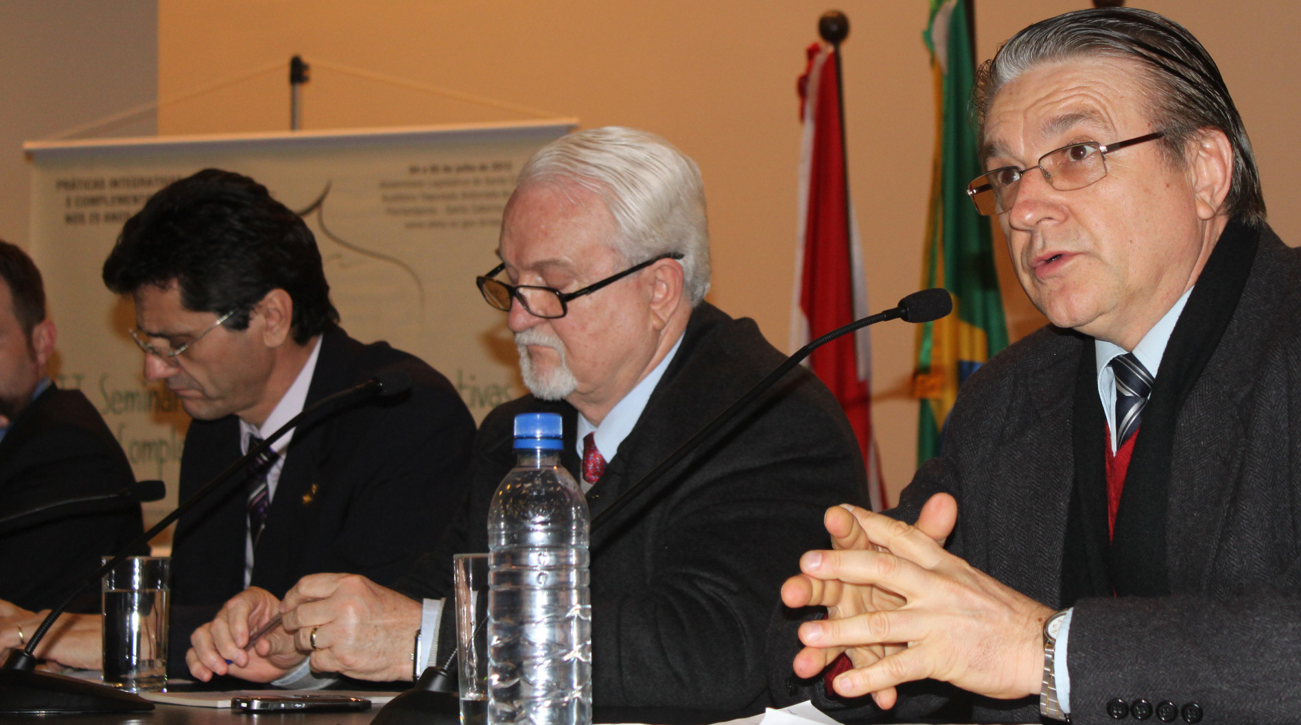 Abertura do II Seminário de Práticas Integrativas e Complementares no SUS da Região Sul. Foto: Luiz Fermino Hames